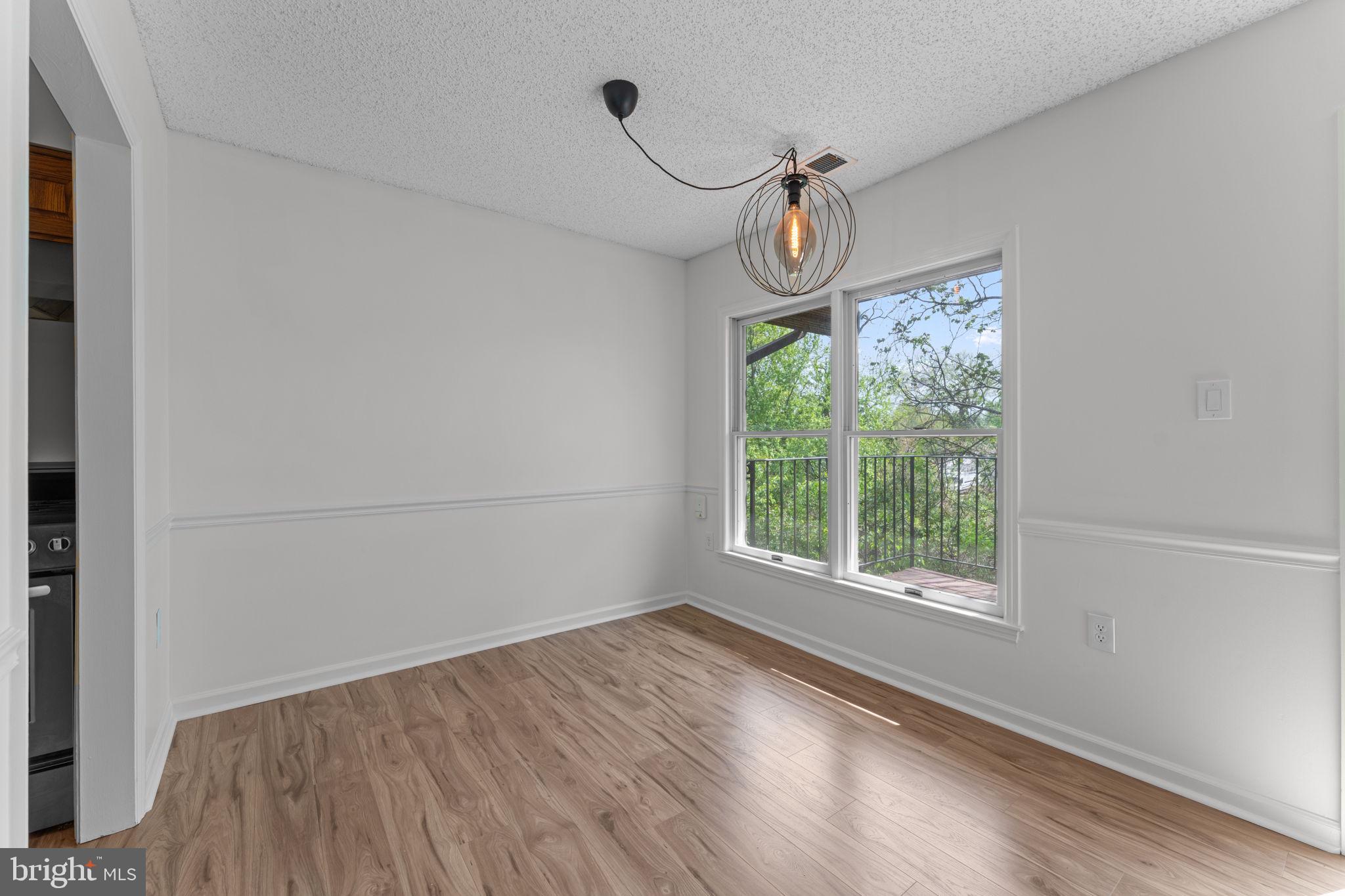 GLEN HOLLOW - Residential