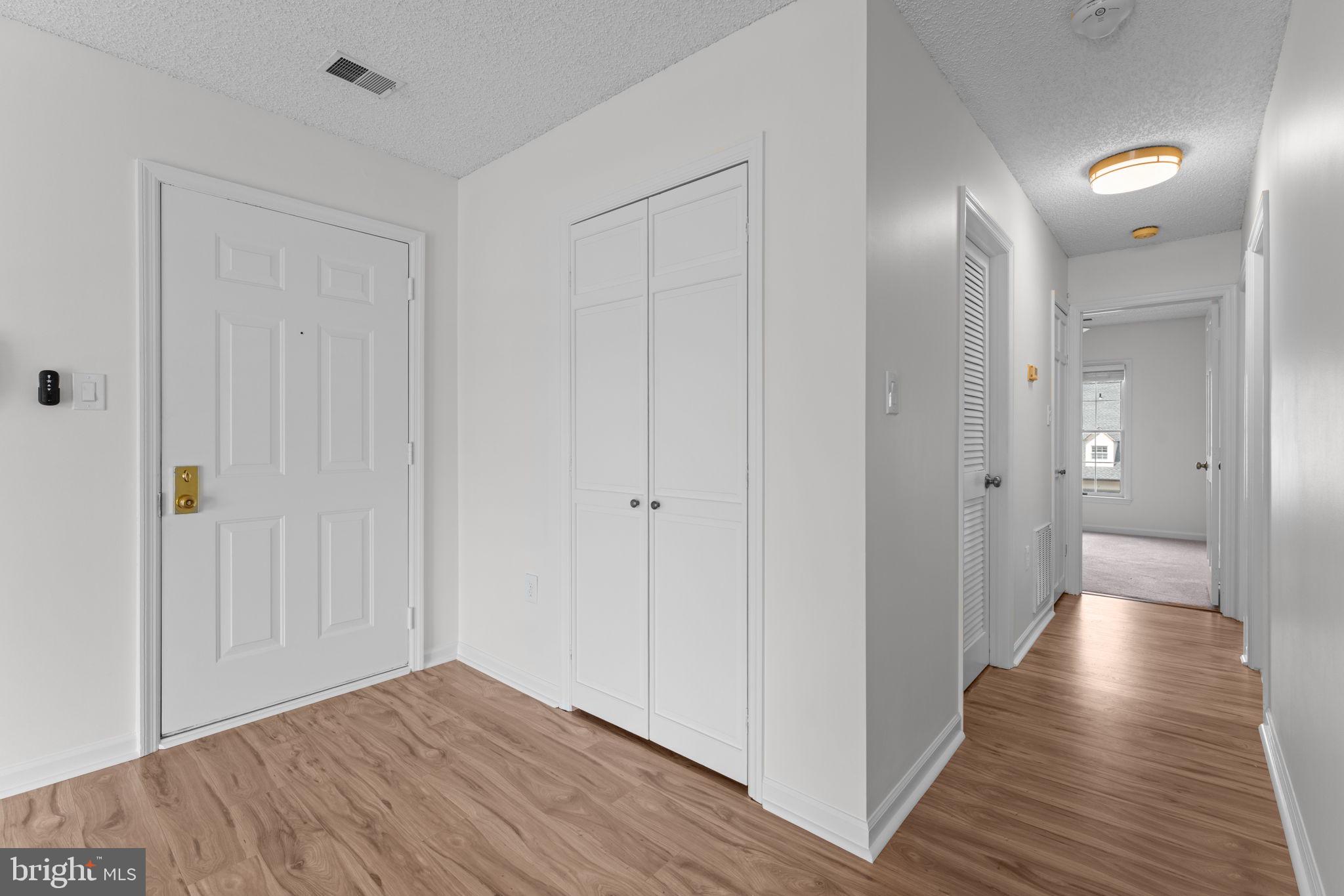 GLEN HOLLOW - Residential