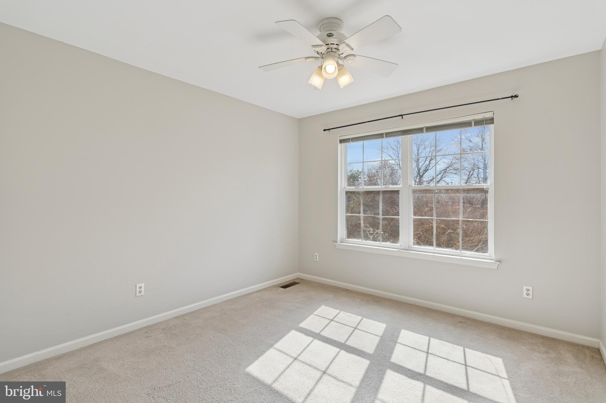 WILLOWDALE CROSSIN - Residential Lease