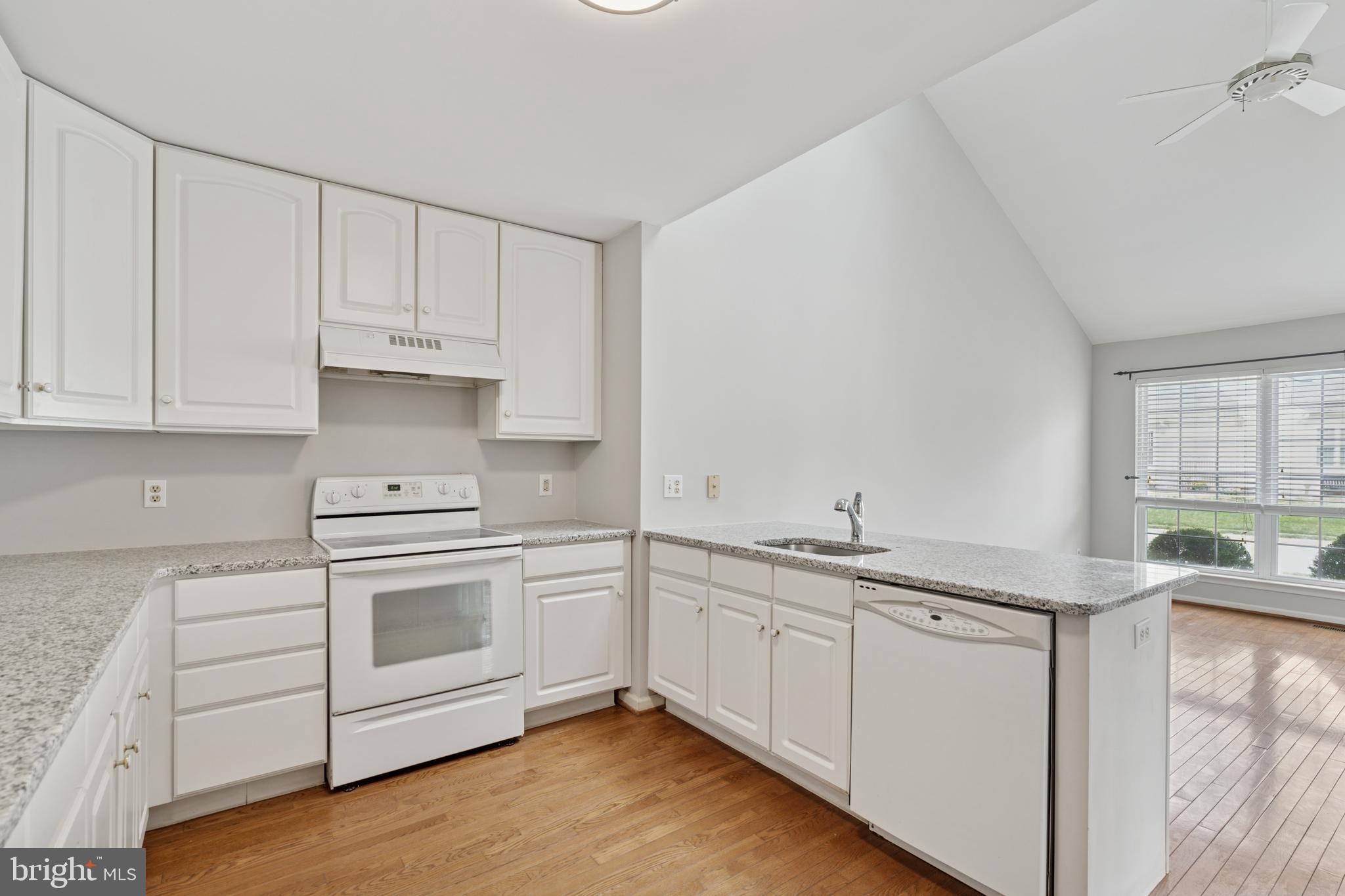 WILLOWDALE CROSSIN - Residential Lease