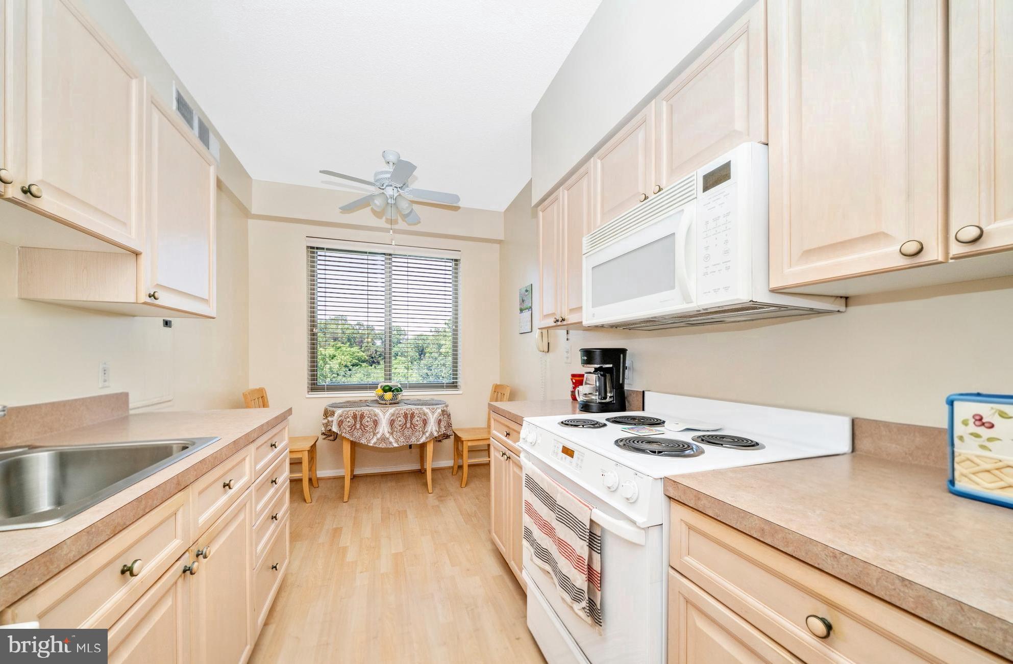 OVERLOOK AT LEISURE WORLD - Residential
