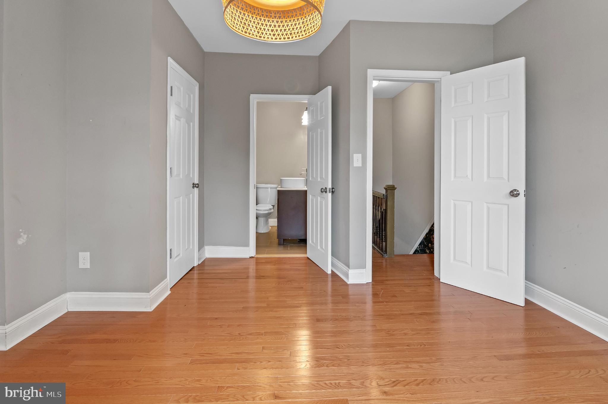 CHARLES VILLAGE - Residential