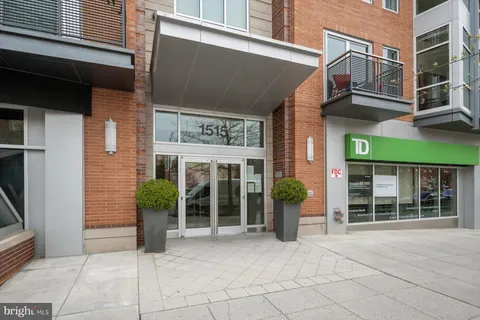 MLS: DCDC2174082