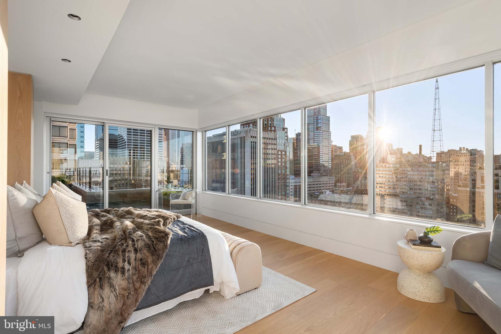 RITTENHOUSE SQUARE - Residential