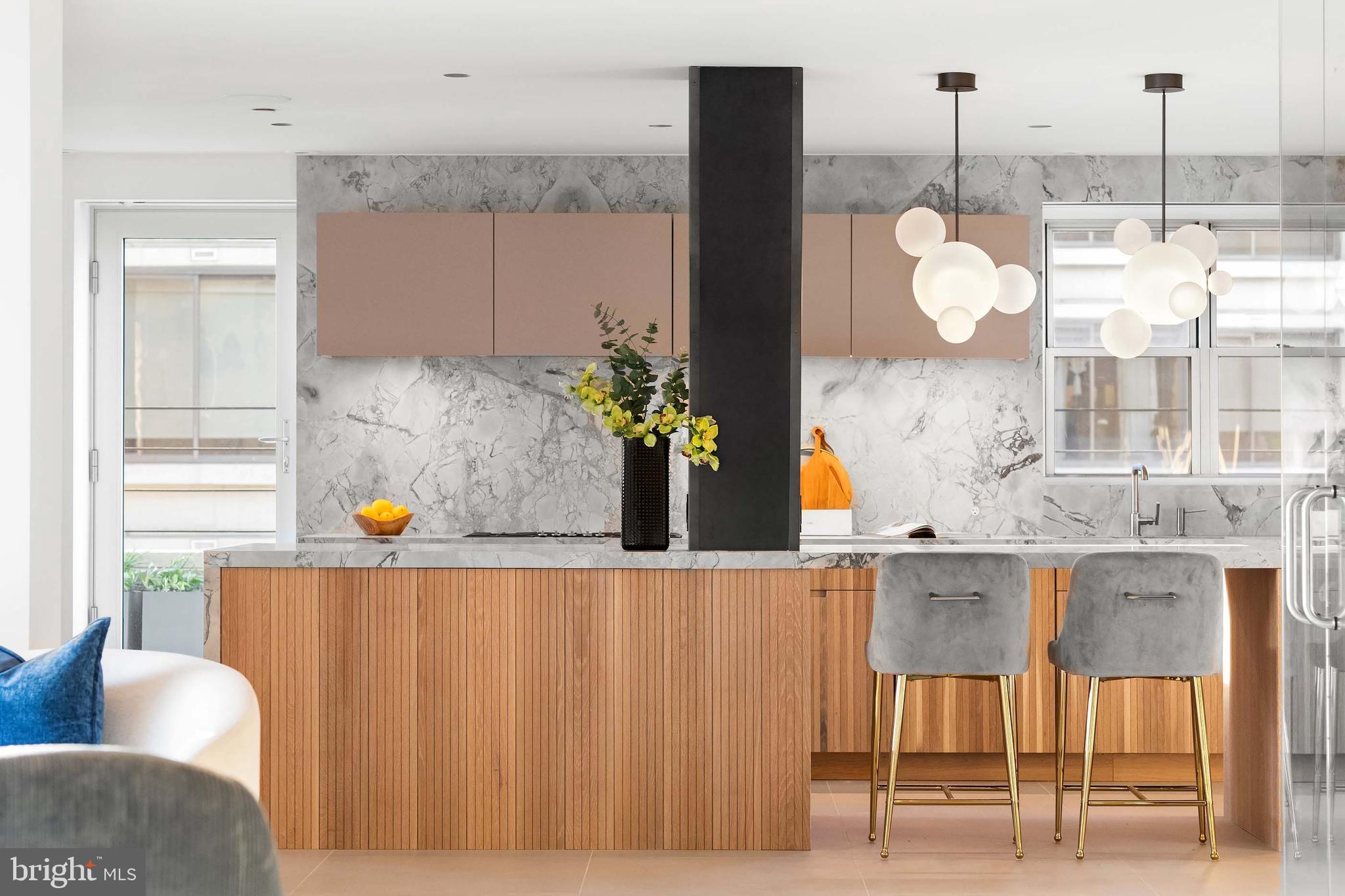 RITTENHOUSE SQUARE - Residential