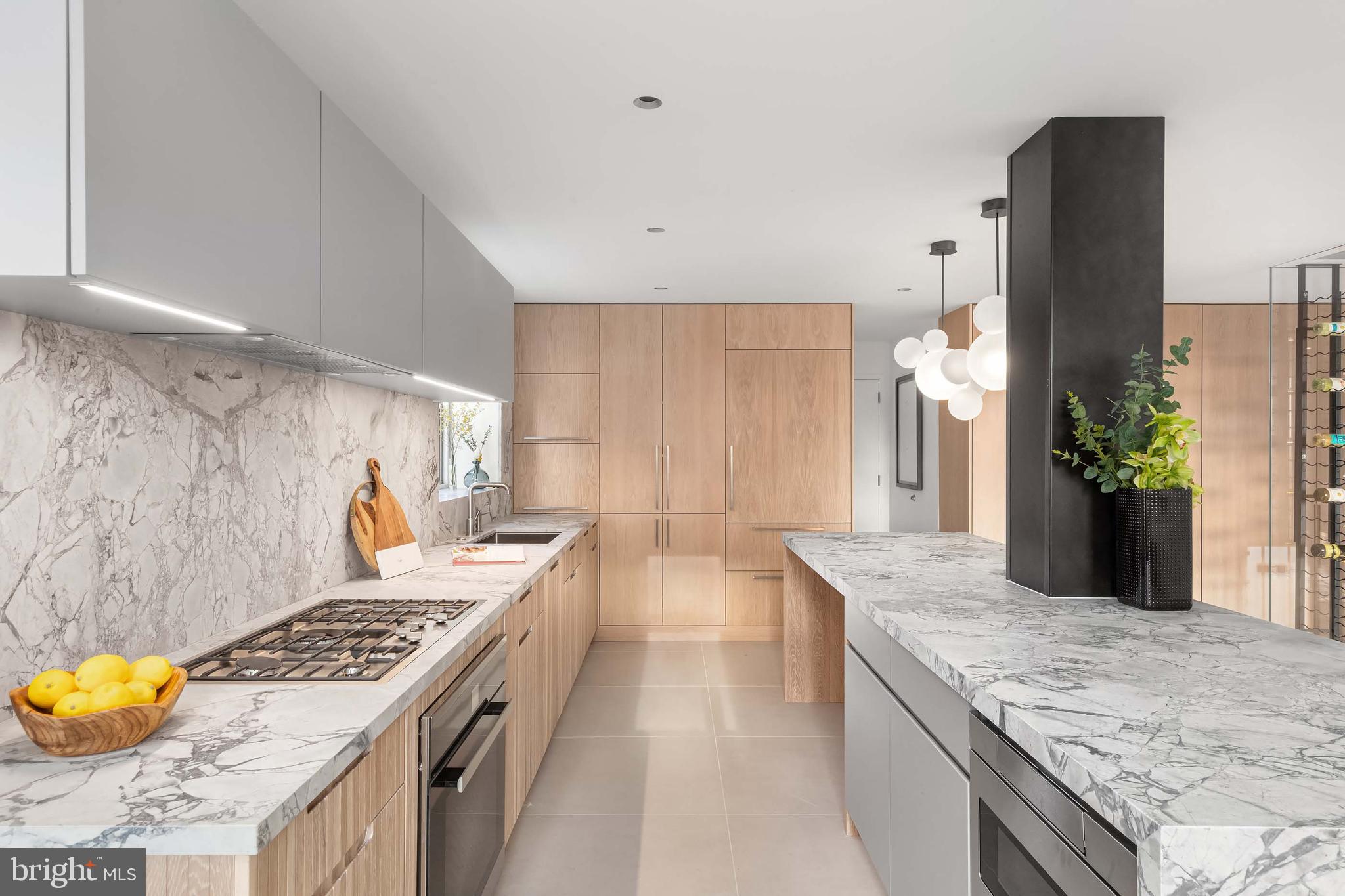 RITTENHOUSE SQUARE - Residential