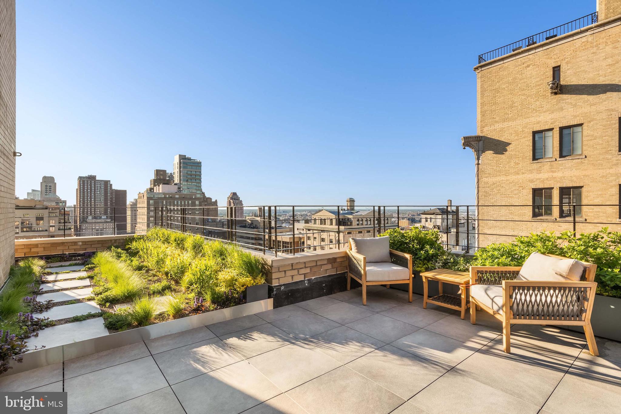 RITTENHOUSE SQUARE - Residential