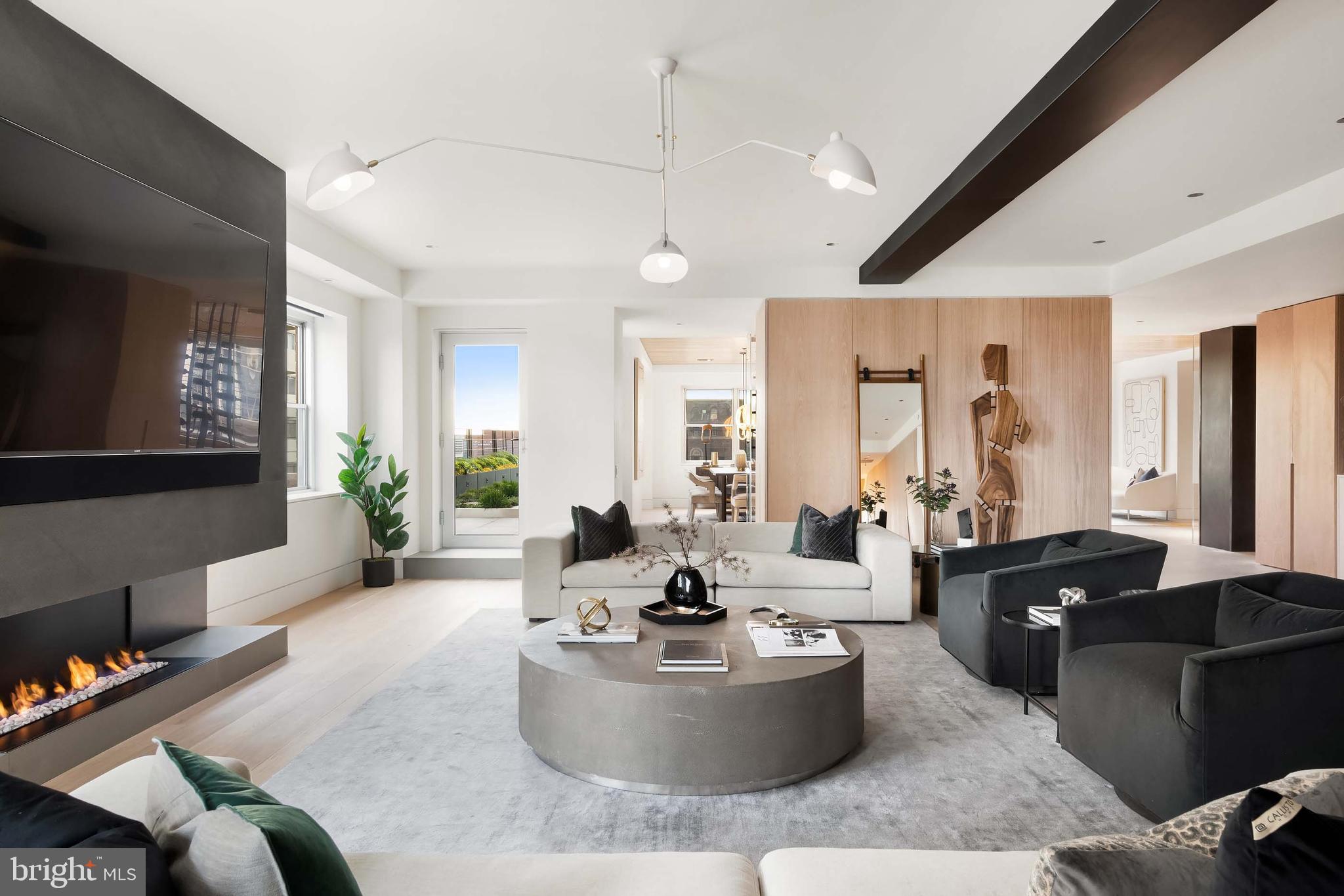 RITTENHOUSE SQUARE - Residential
