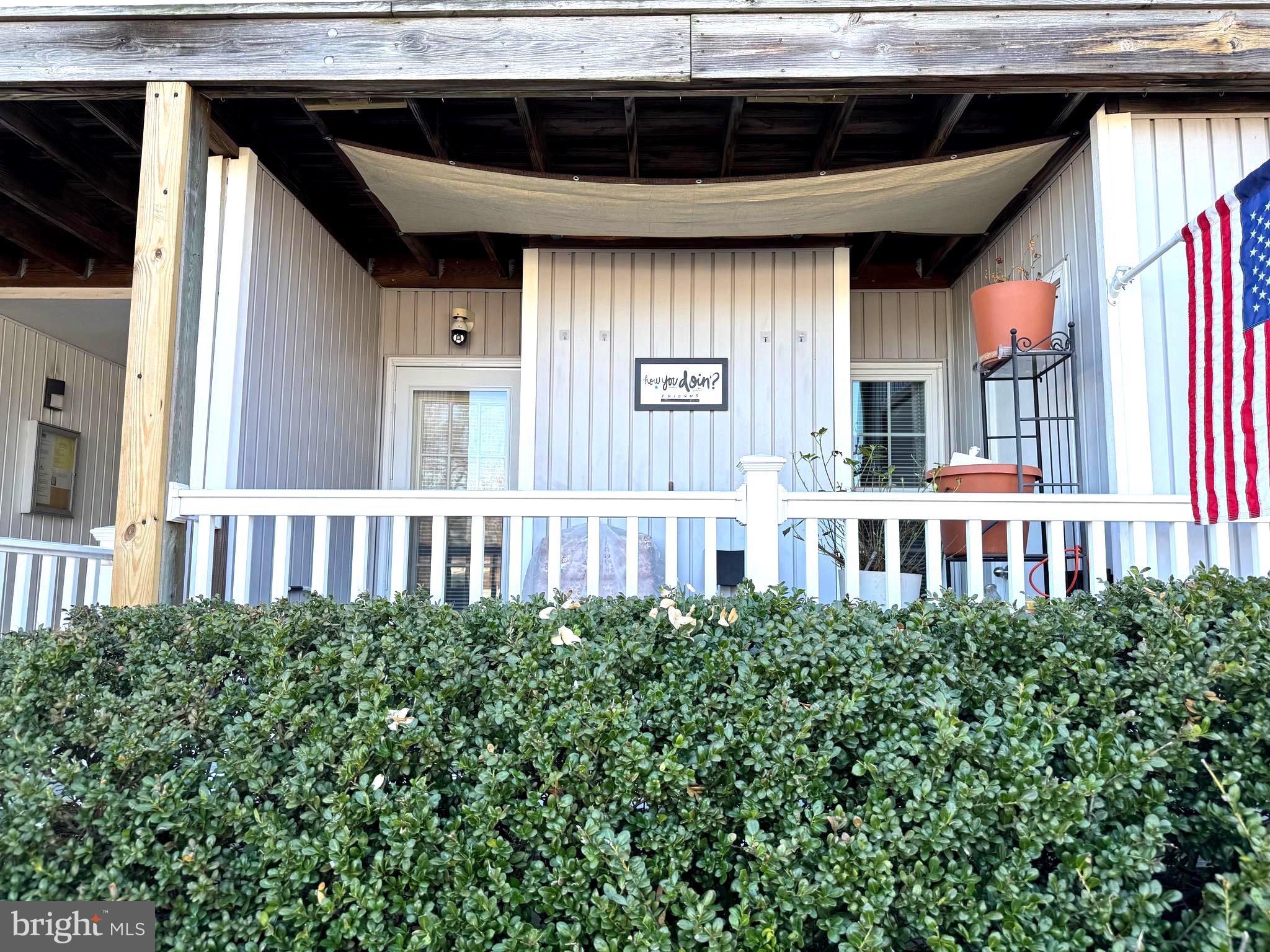 WATERS EDGE - Residential