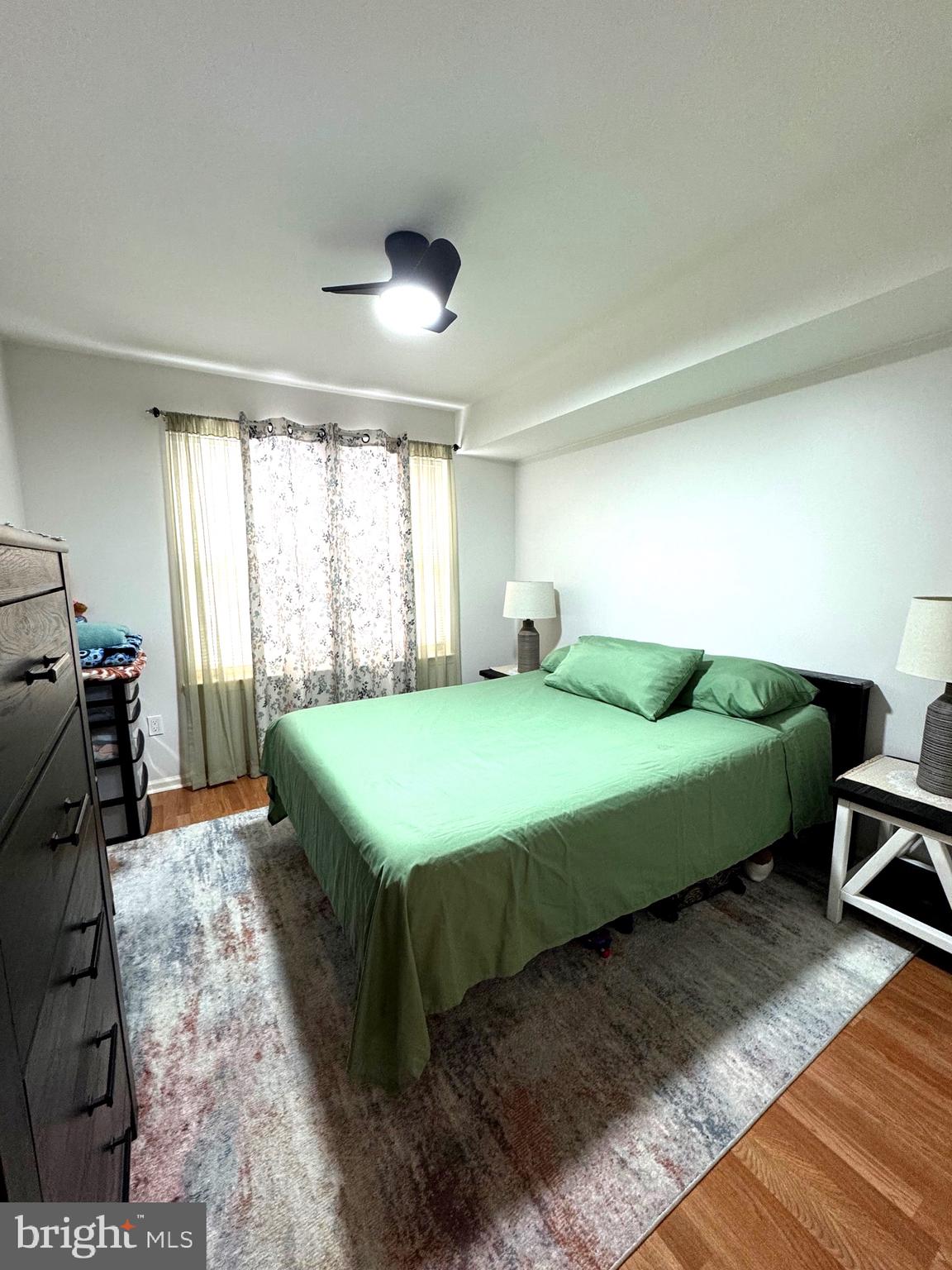 WATERS EDGE - Residential