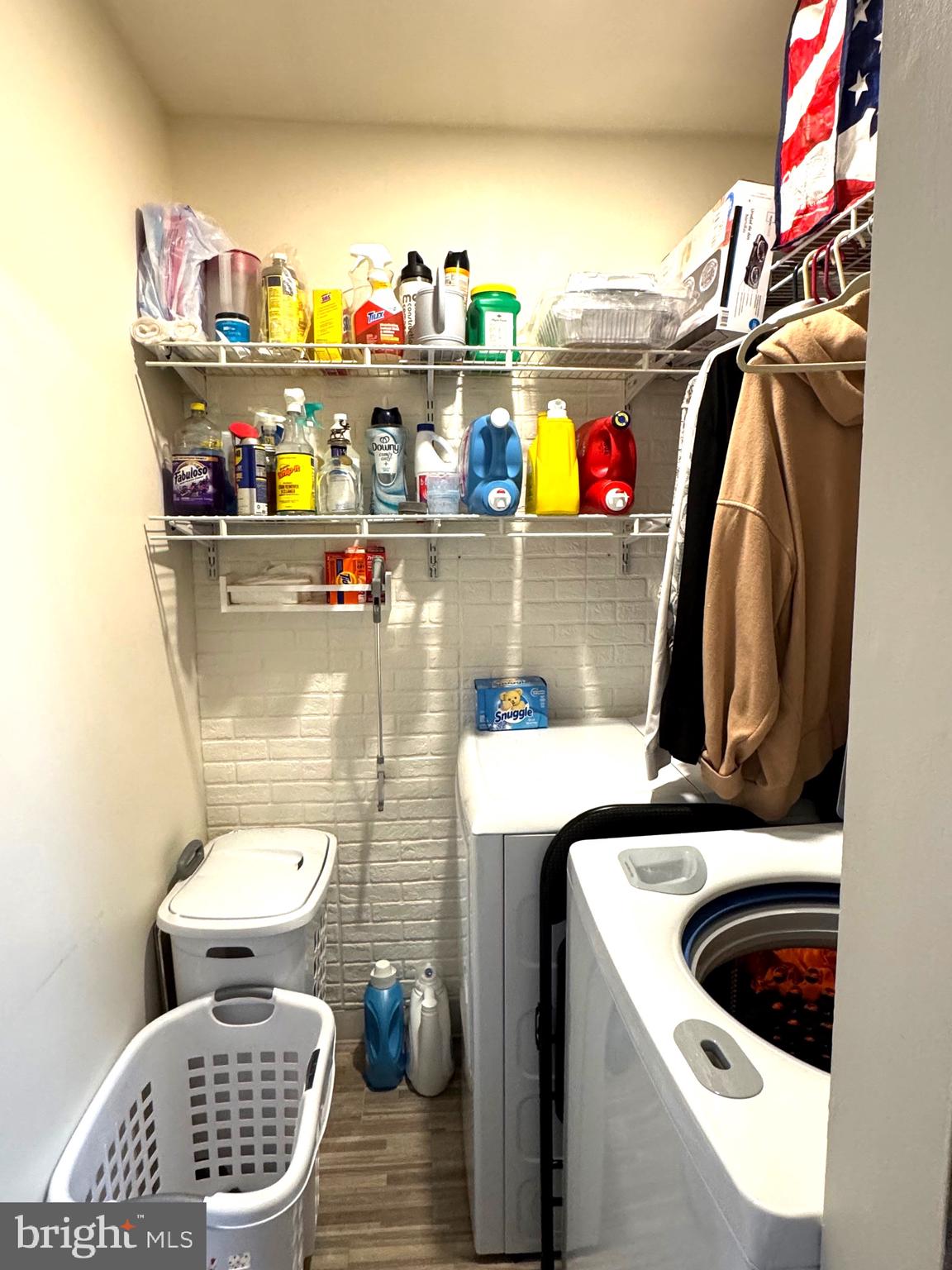 WATERS EDGE - Residential