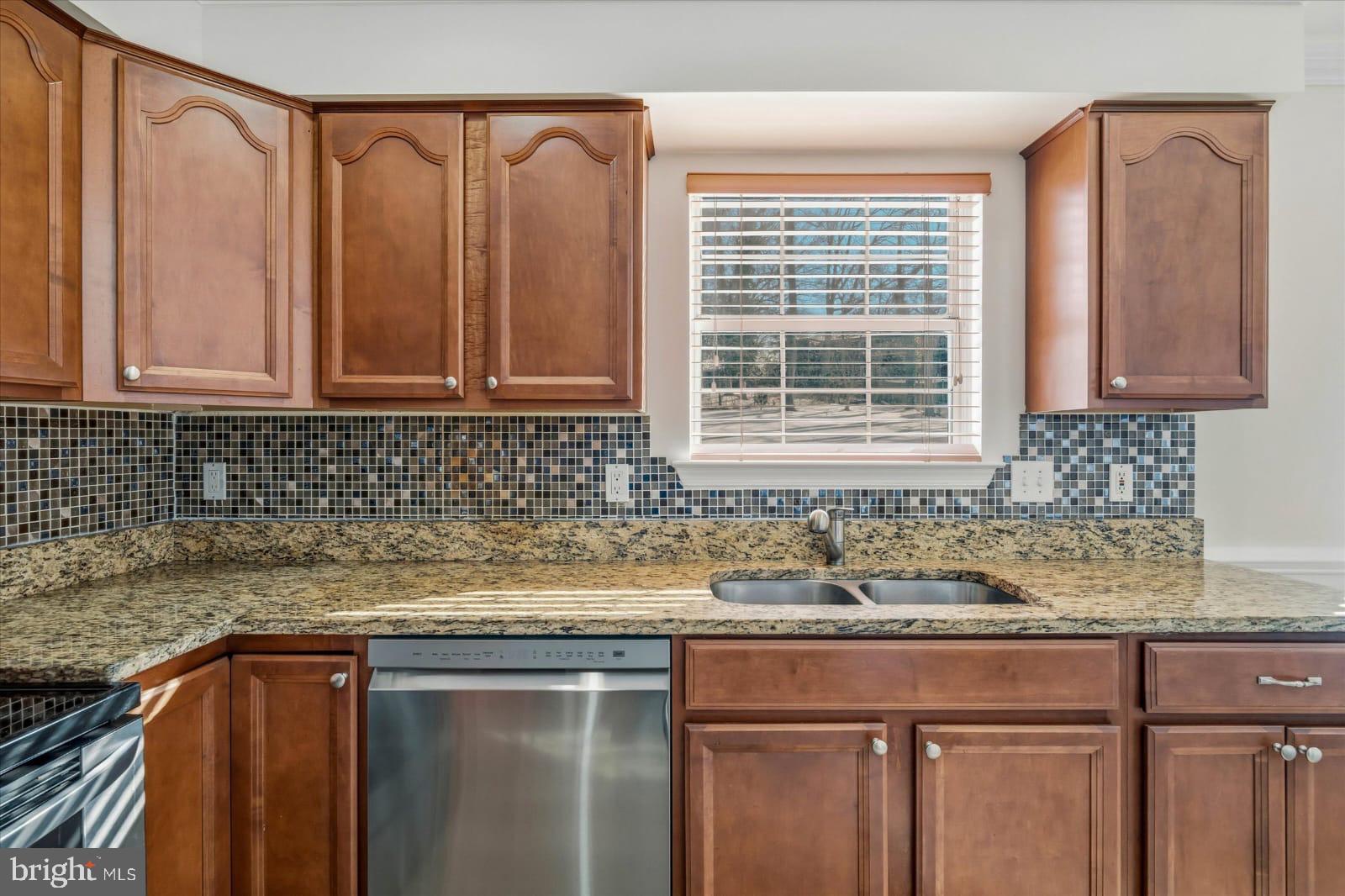 TANTALLON ON THE POTOMAC - Residential