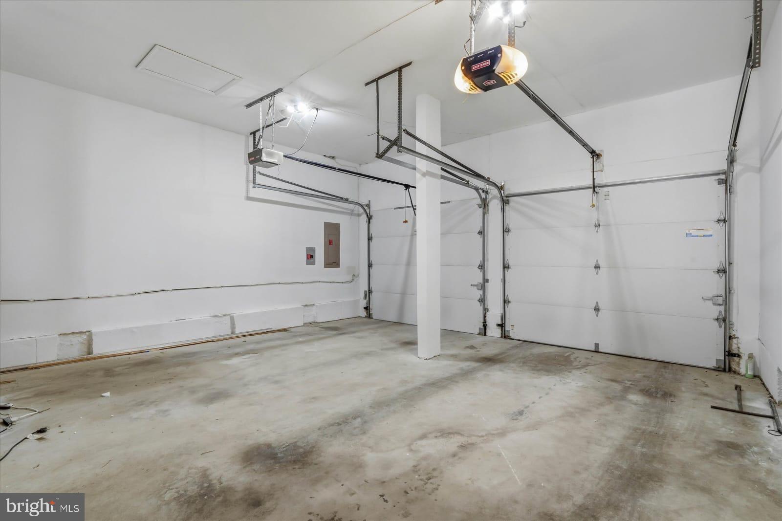 TANTALLON ON THE POTOMAC - Residential