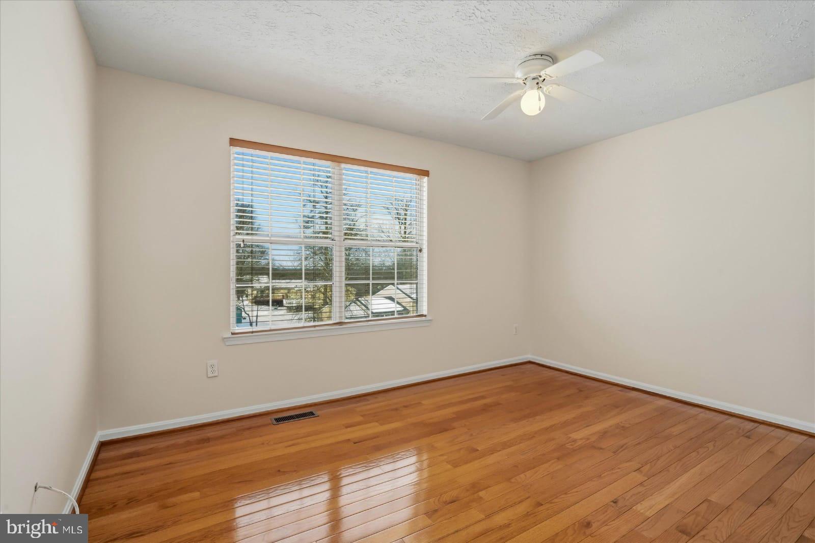 TANTALLON ON THE POTOMAC - Residential