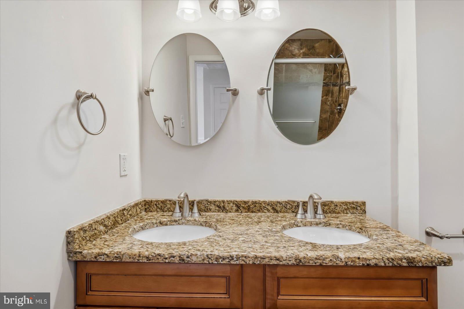 TANTALLON ON THE POTOMAC - Residential