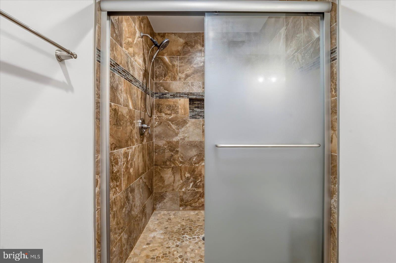 TANTALLON ON THE POTOMAC - Residential