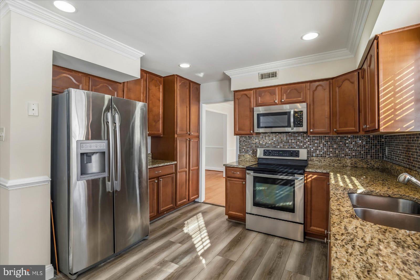 TANTALLON ON THE POTOMAC - Residential