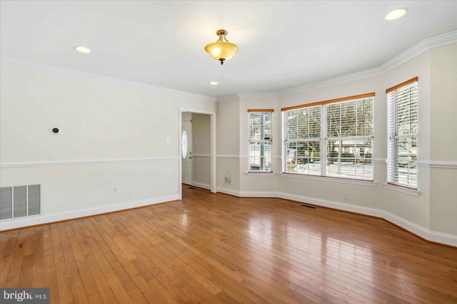 TANTALLON ON THE POTOMAC - Residential