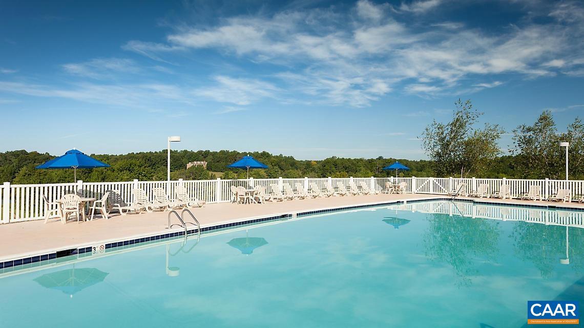 SHENANDOAH CROSSING - Land