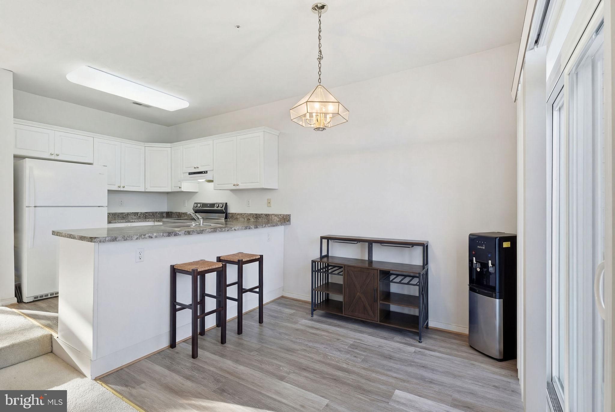 VILLAS ON WATERS EDGE - Residential