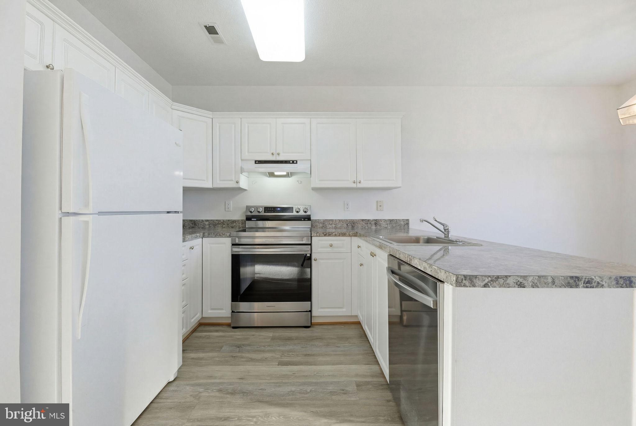 48407 SURFSIDE DRIVE