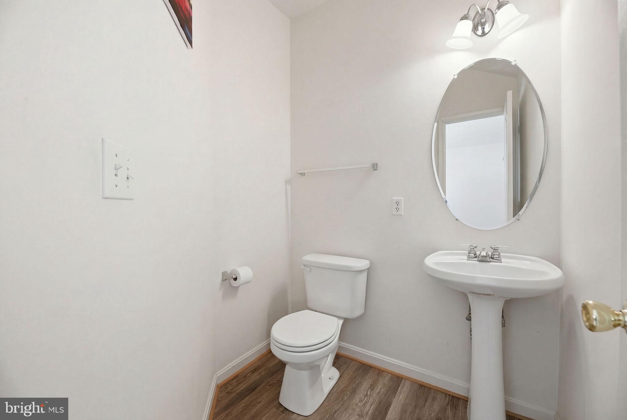 VILLAS ON WATERS EDGE - Residential