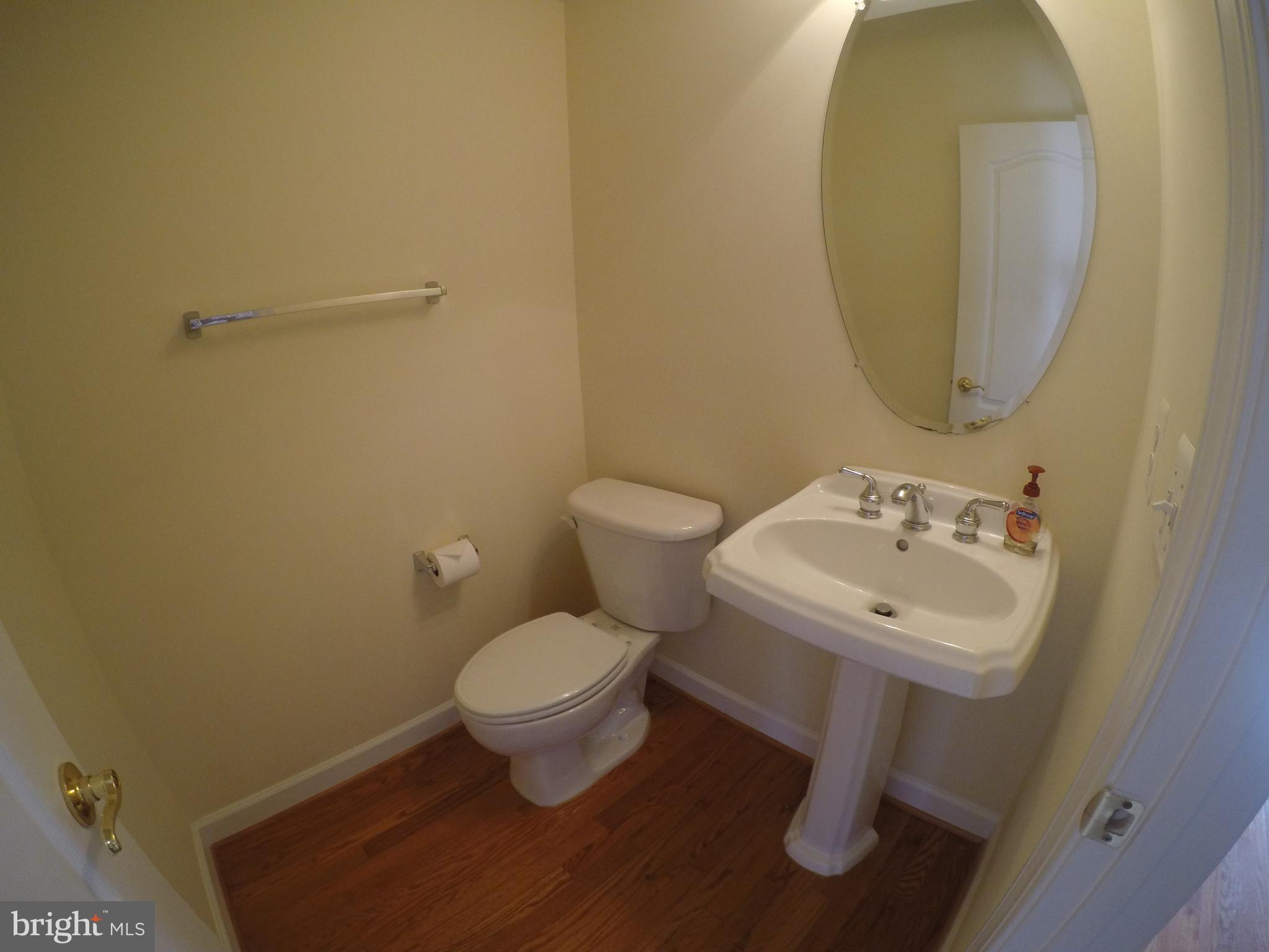 FAIRLAKES CROSSING - Residential