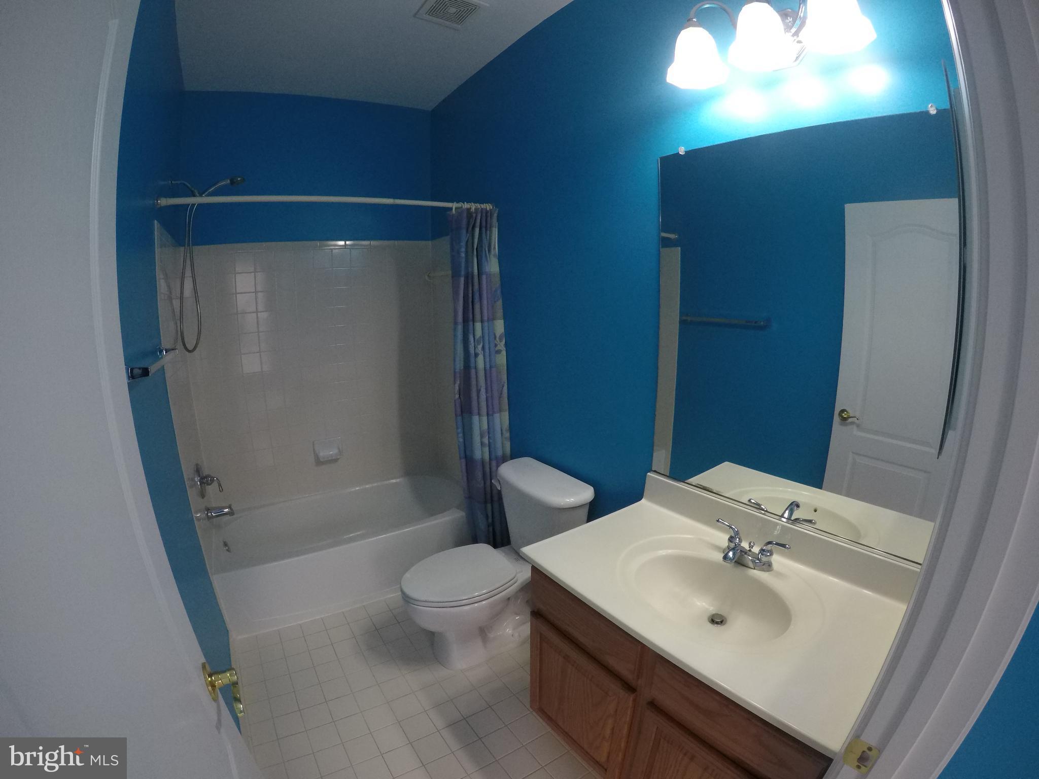 FAIRLAKES CROSSING - Residential