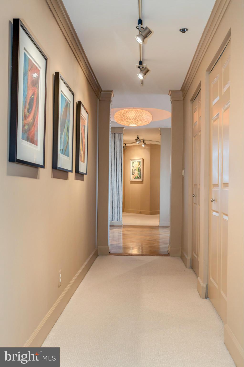 SOMERSET HOUSE - Residential