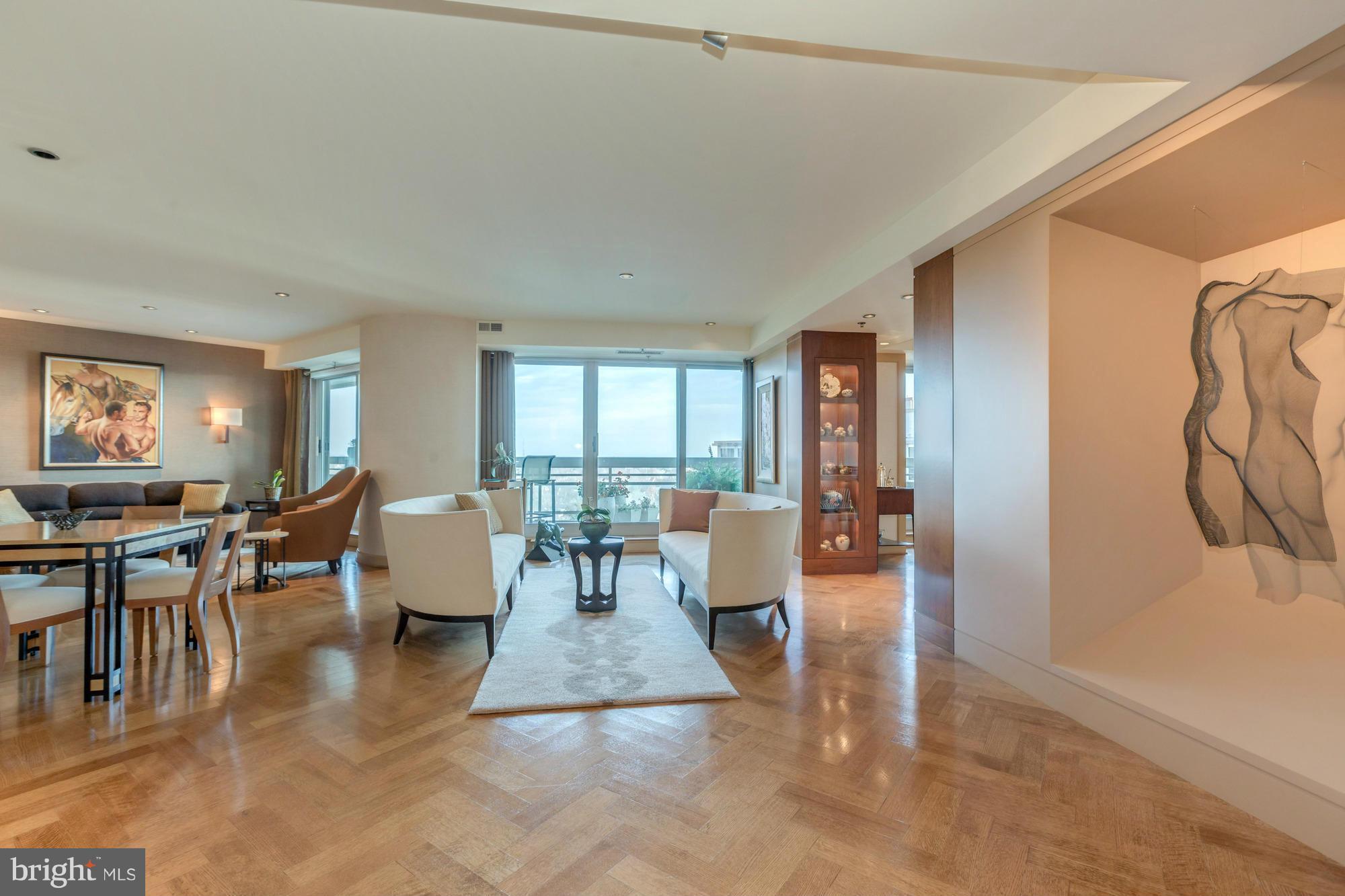 SOMERSET HOUSE - Residential