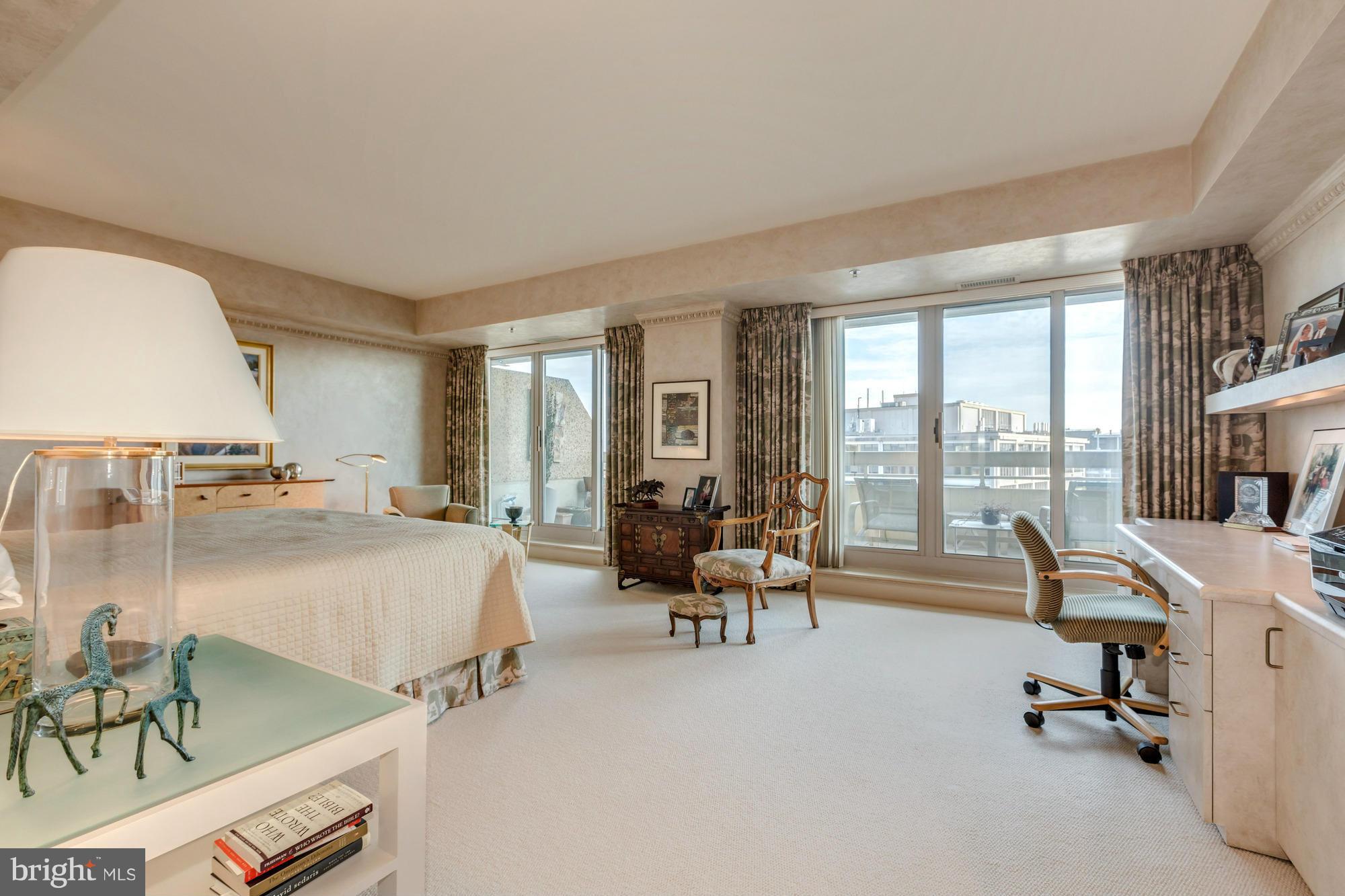 SOMERSET HOUSE - Residential