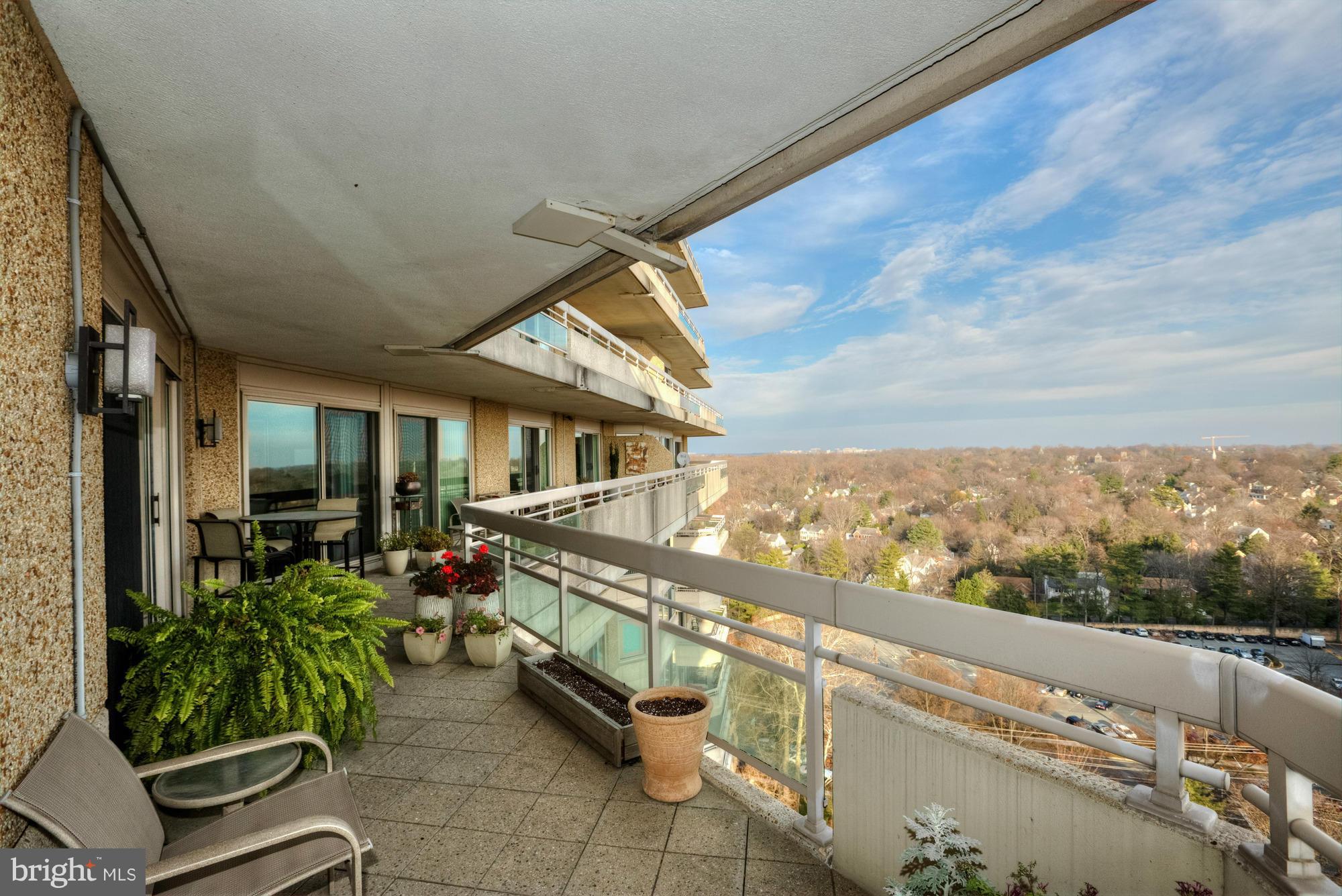 SOMERSET HOUSE - Residential