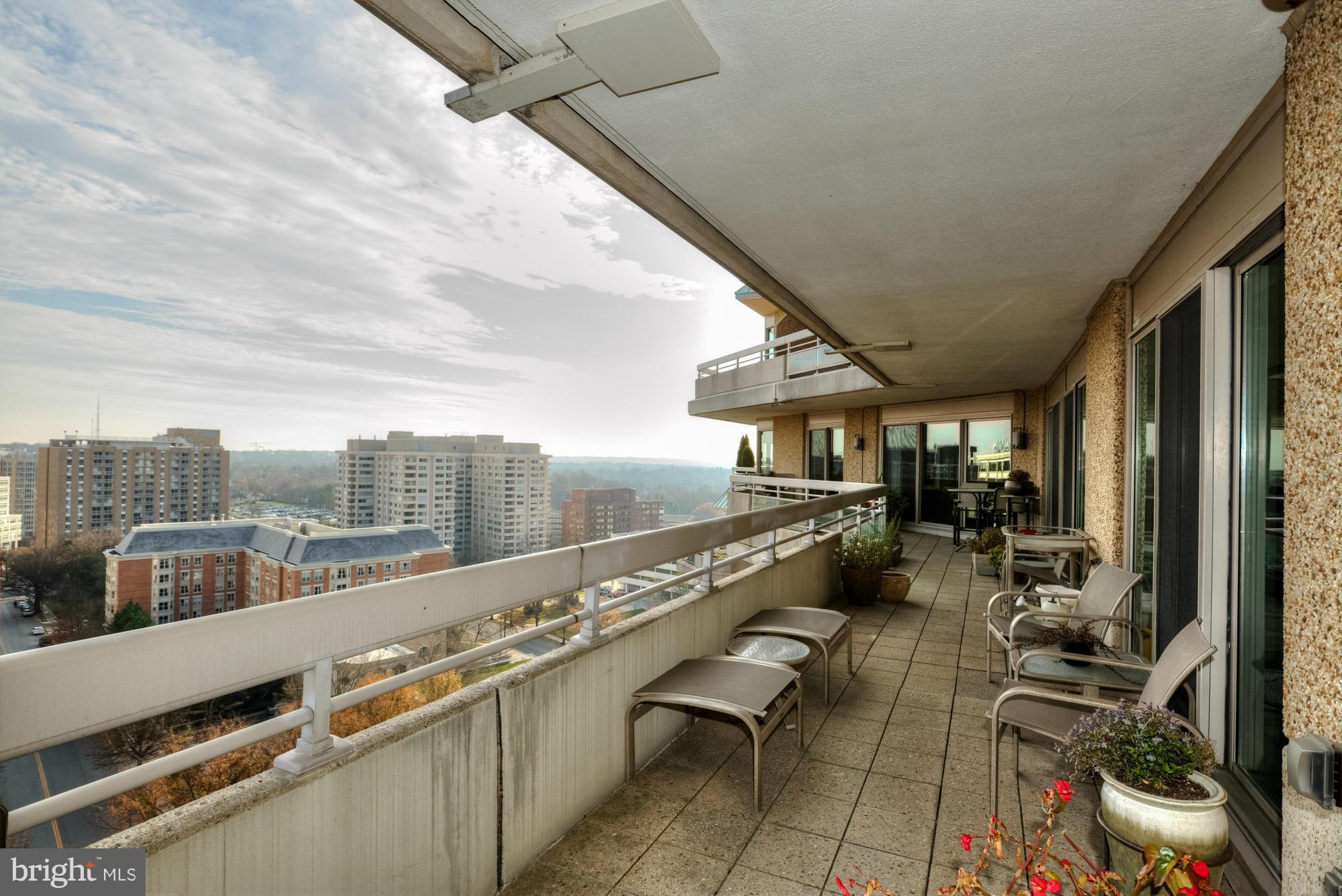 SOMERSET HOUSE - Residential