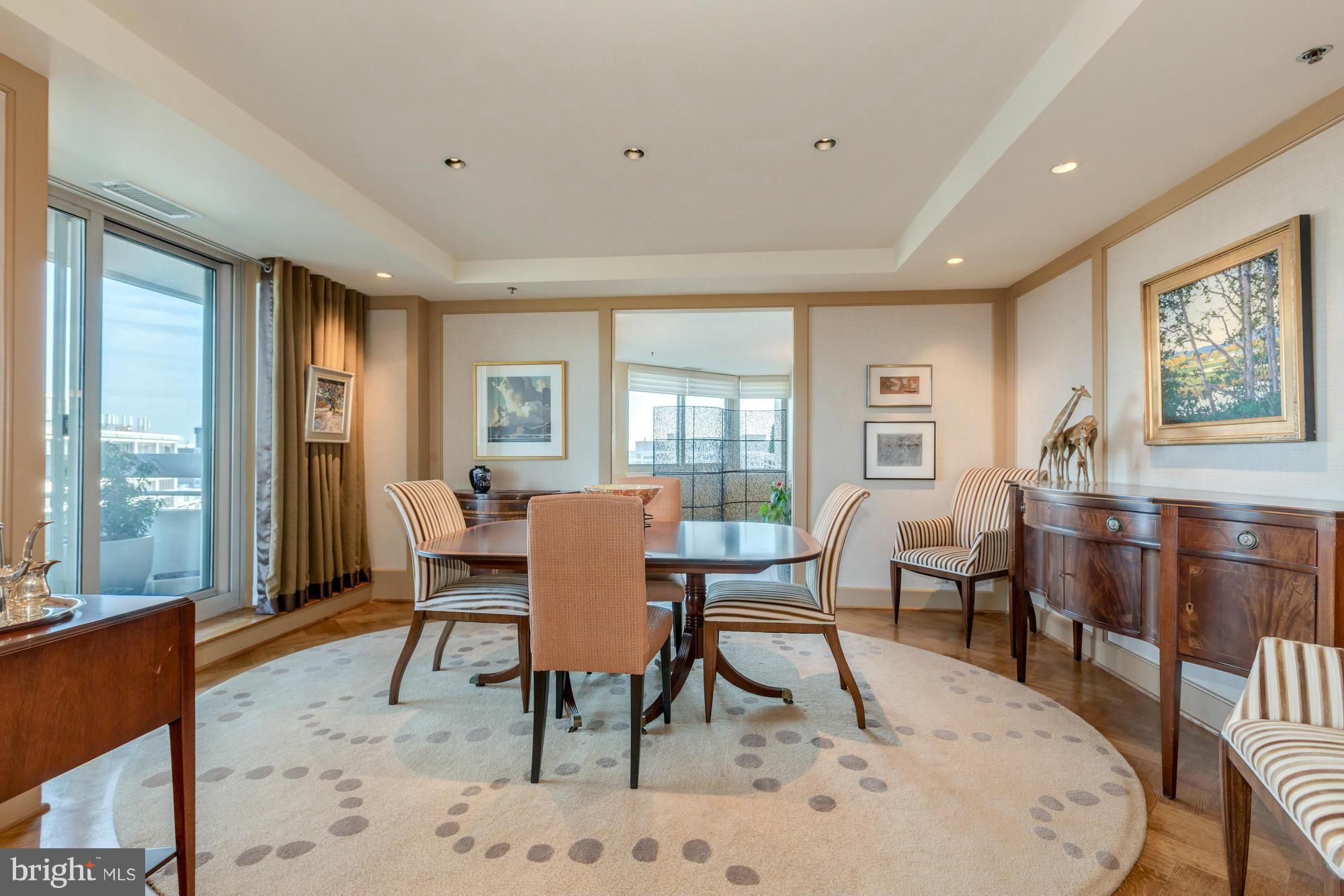 SOMERSET HOUSE - Residential