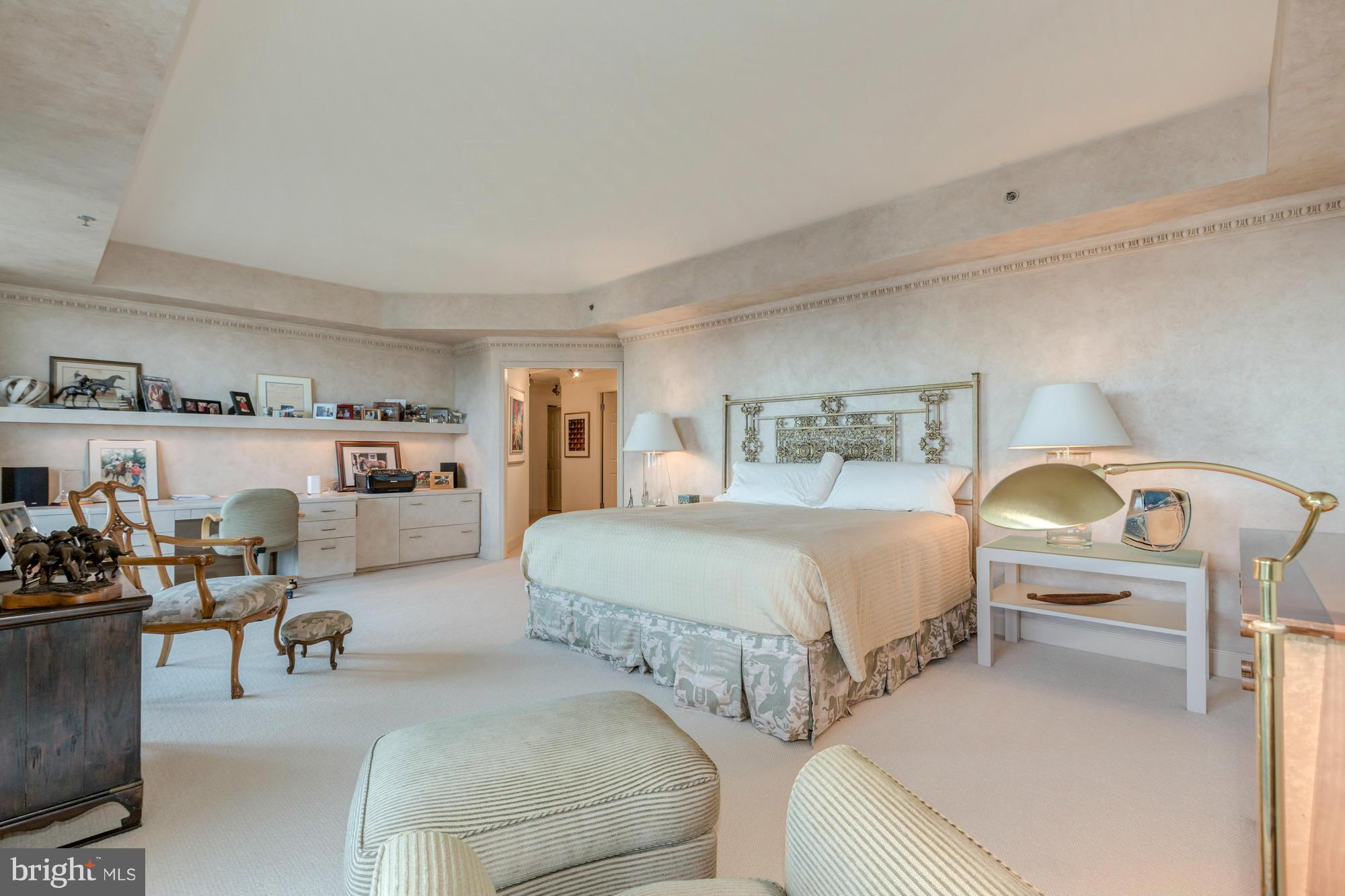 SOMERSET HOUSE - Residential