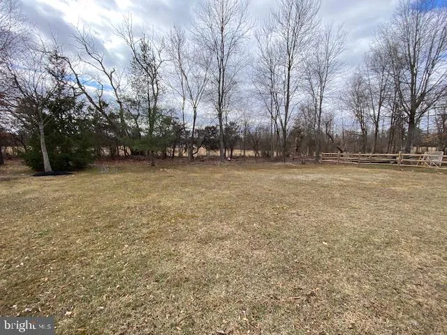 Quakertown, Pennsylvania 18951, United States, 3 Bedrooms Bedrooms, ,3 BathroomsBathrooms,Residential,Pending,85336