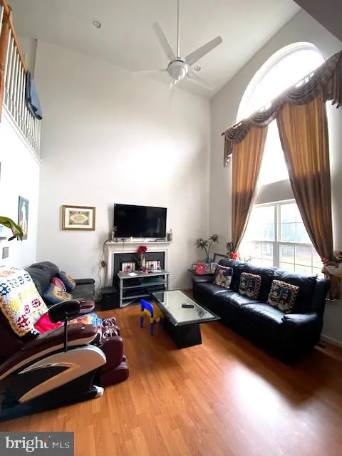 Quakertown, Pennsylvania 18951, United States, 3 Bedrooms Bedrooms, ,3 BathroomsBathrooms,Residential,Pending,85336