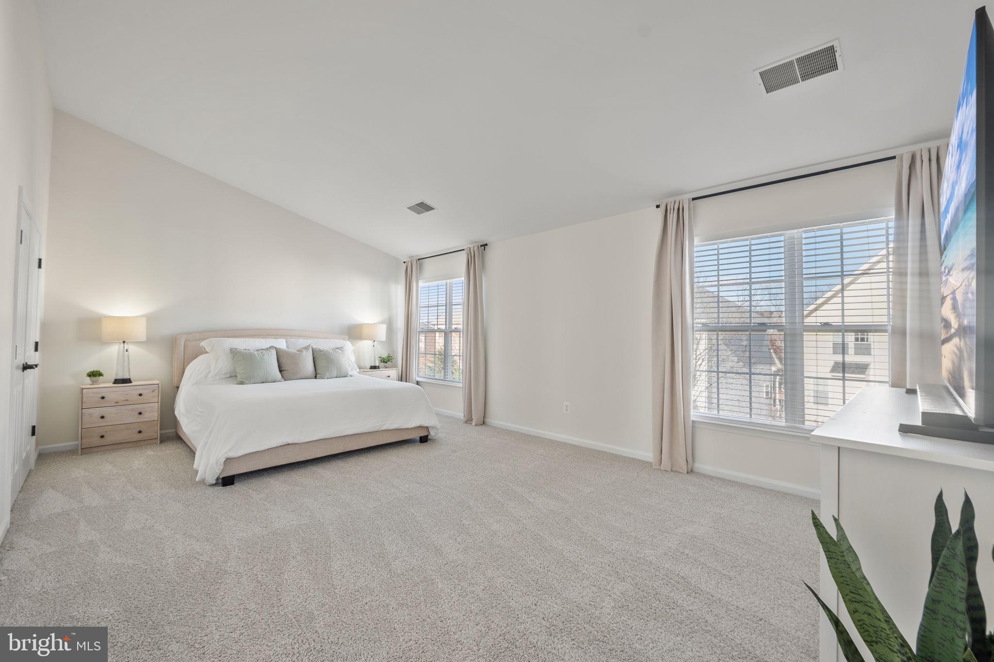 INDEPENDENCE - Residential