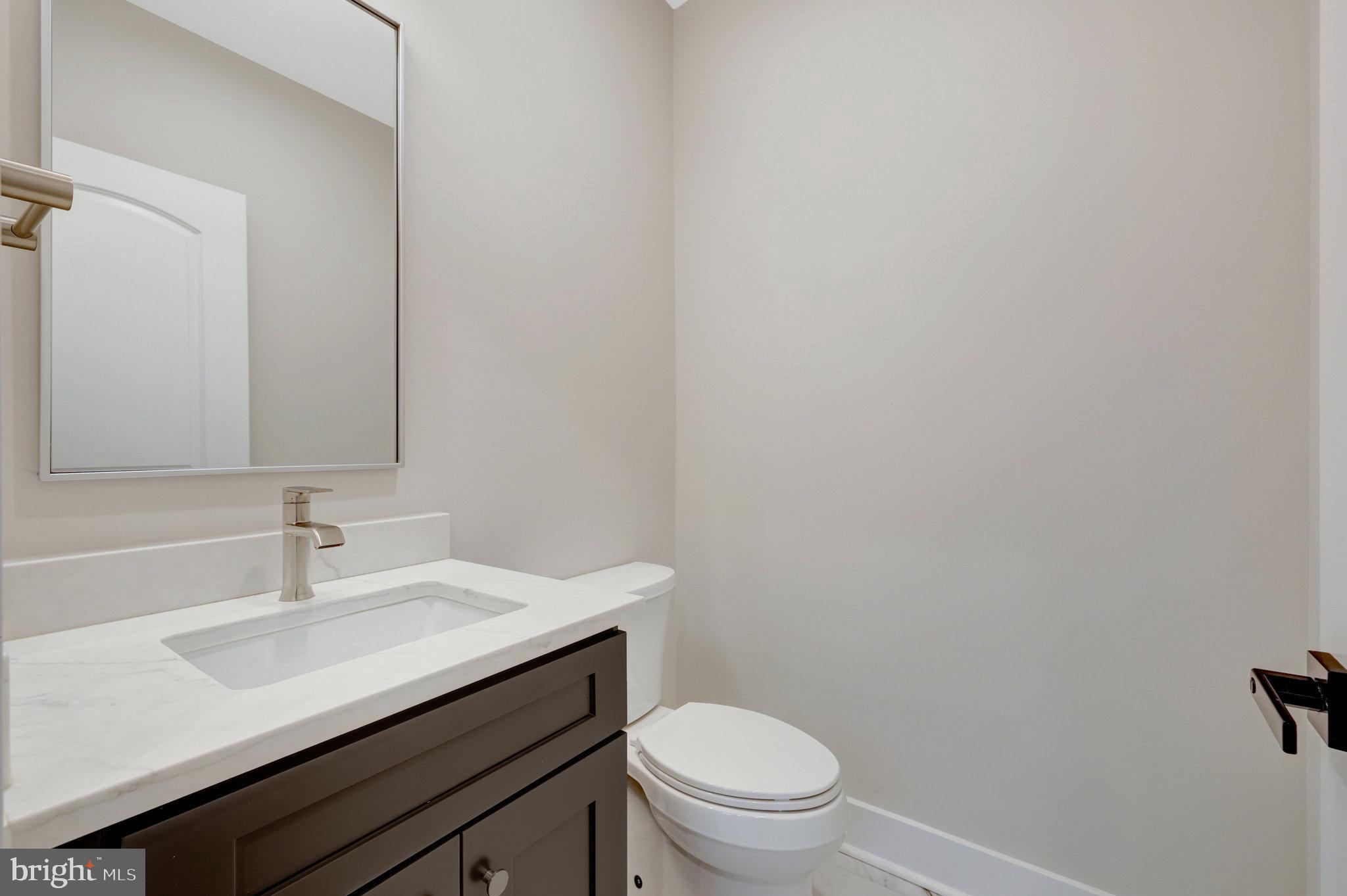 BREEZEWOOD - Residential