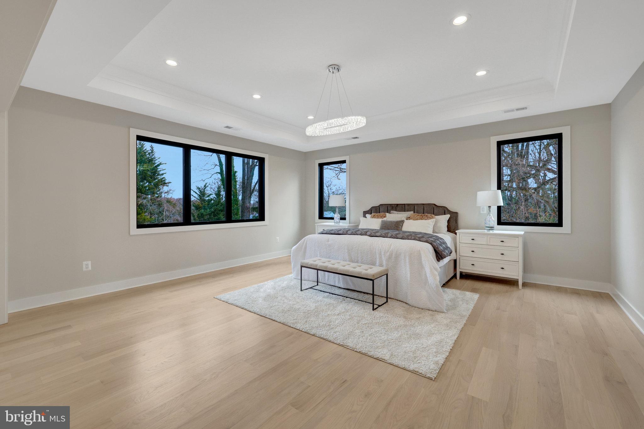 BREEZEWOOD - Residential