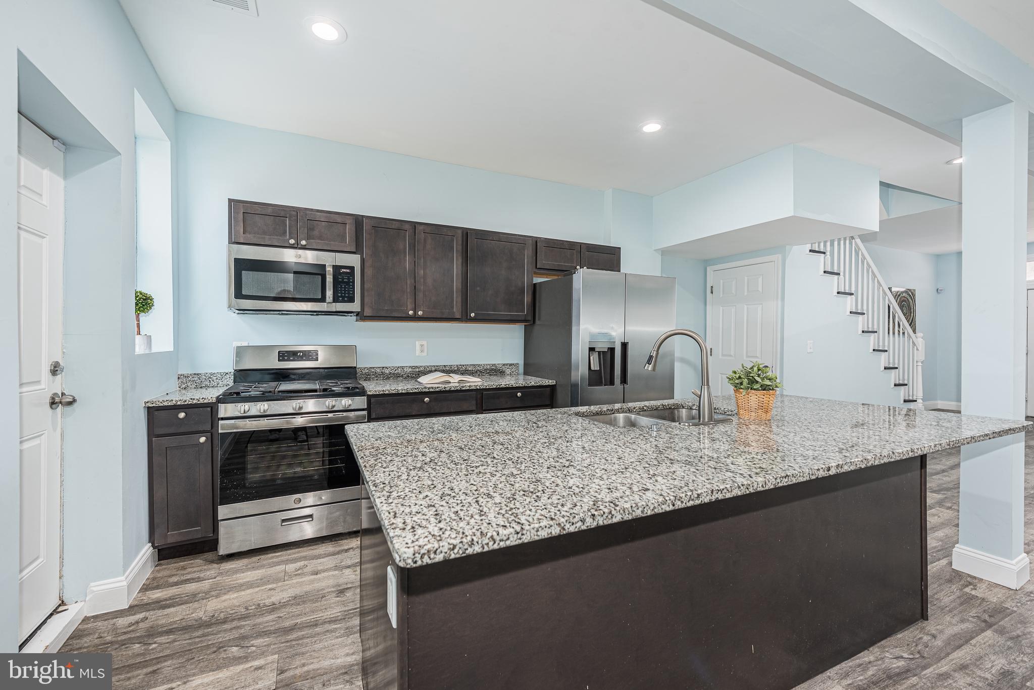 LIBERTY SQUARE - Residential