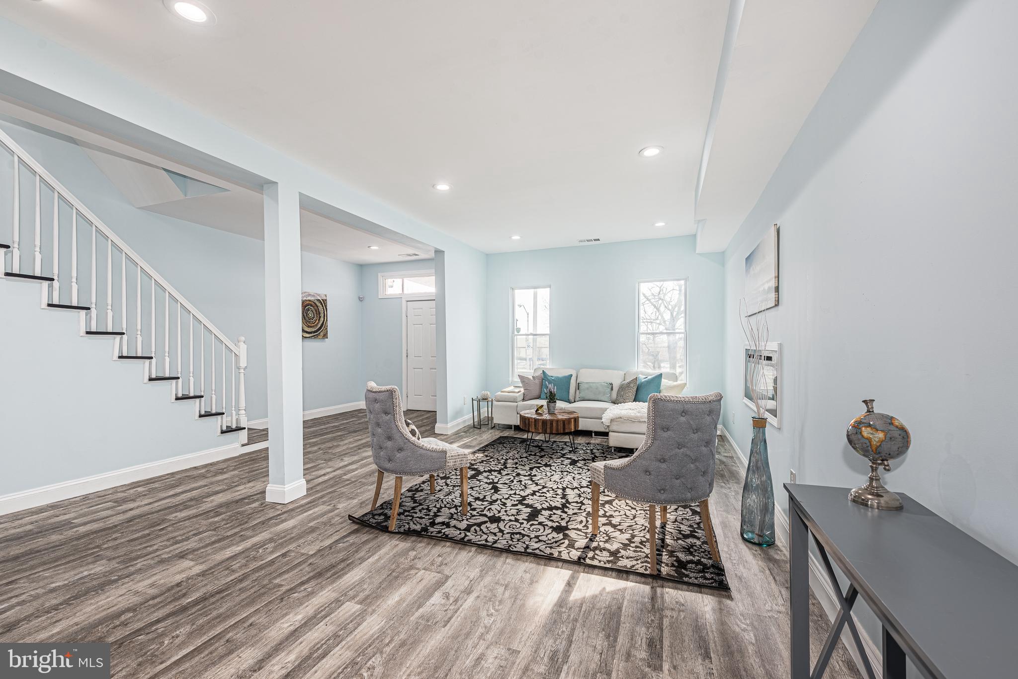 LIBERTY SQUARE - Residential