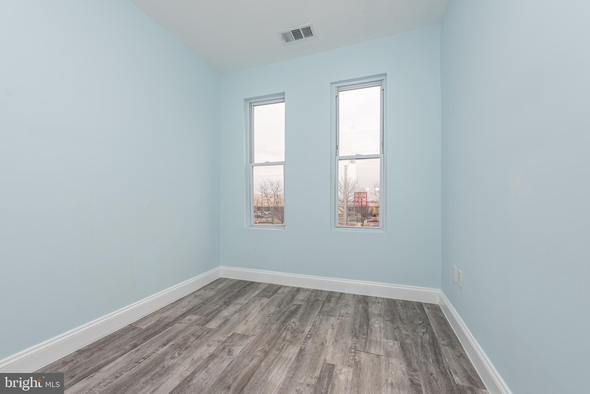 LIBERTY SQUARE - Residential