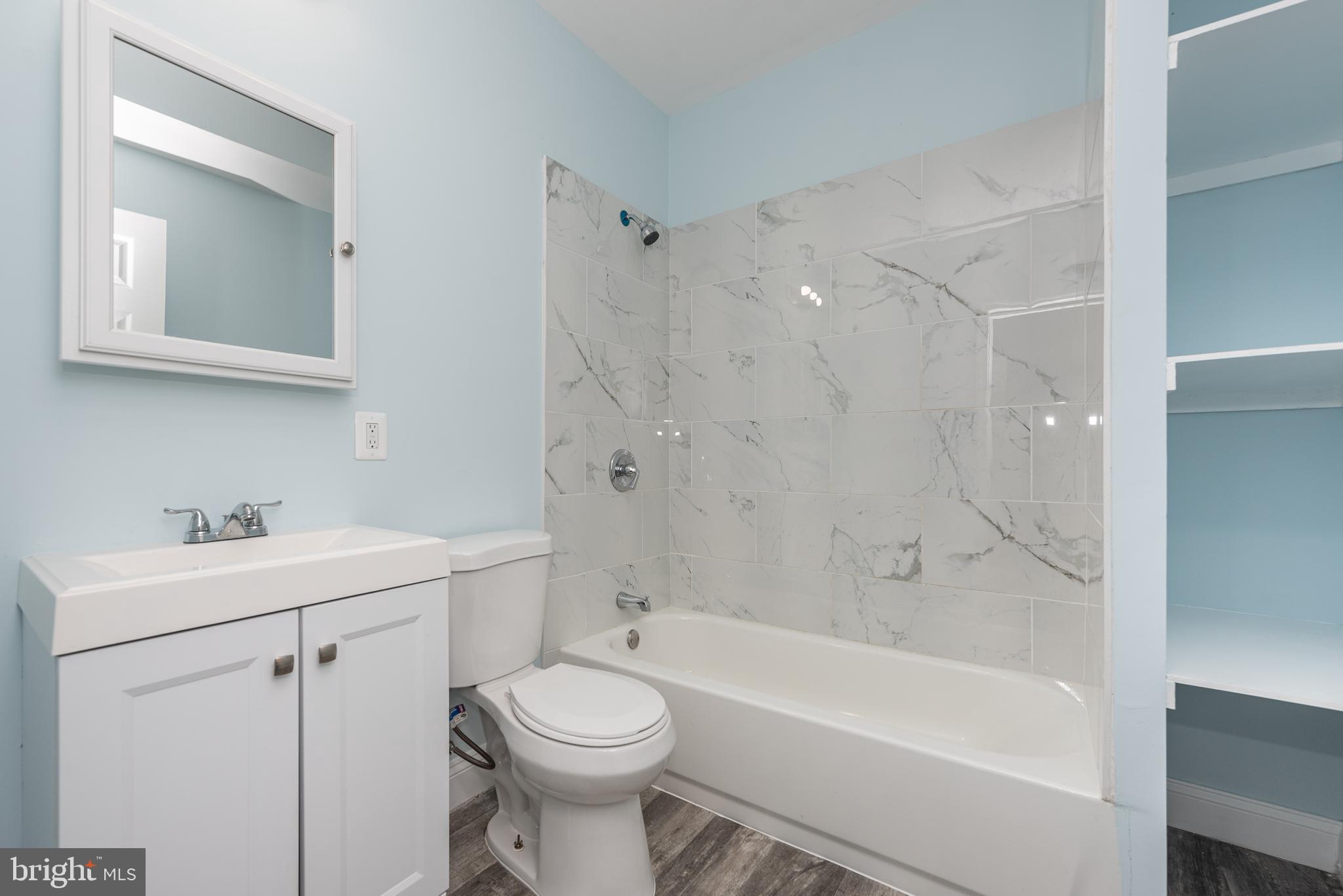 LIBERTY SQUARE - Residential