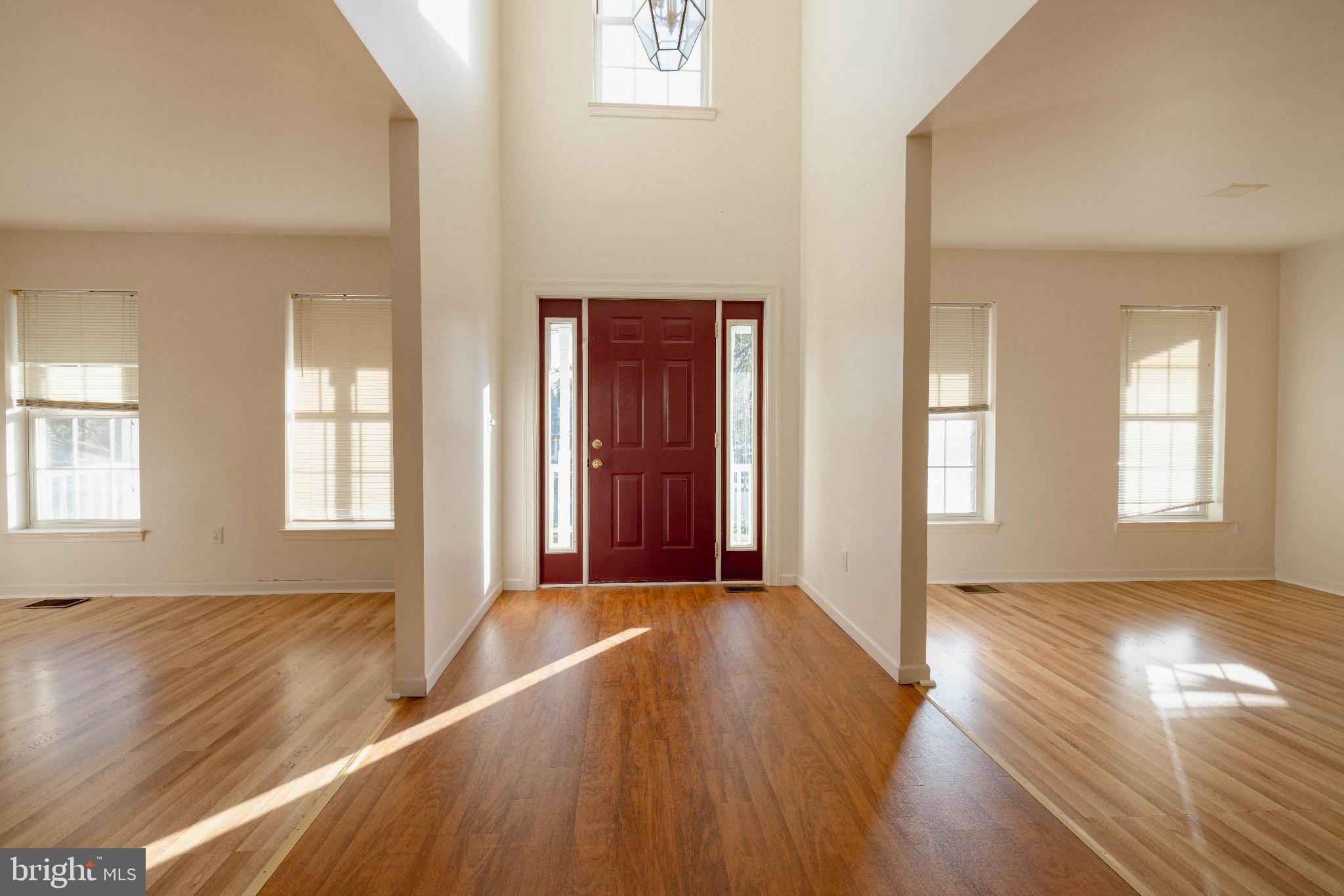 25 HETRICK COURT