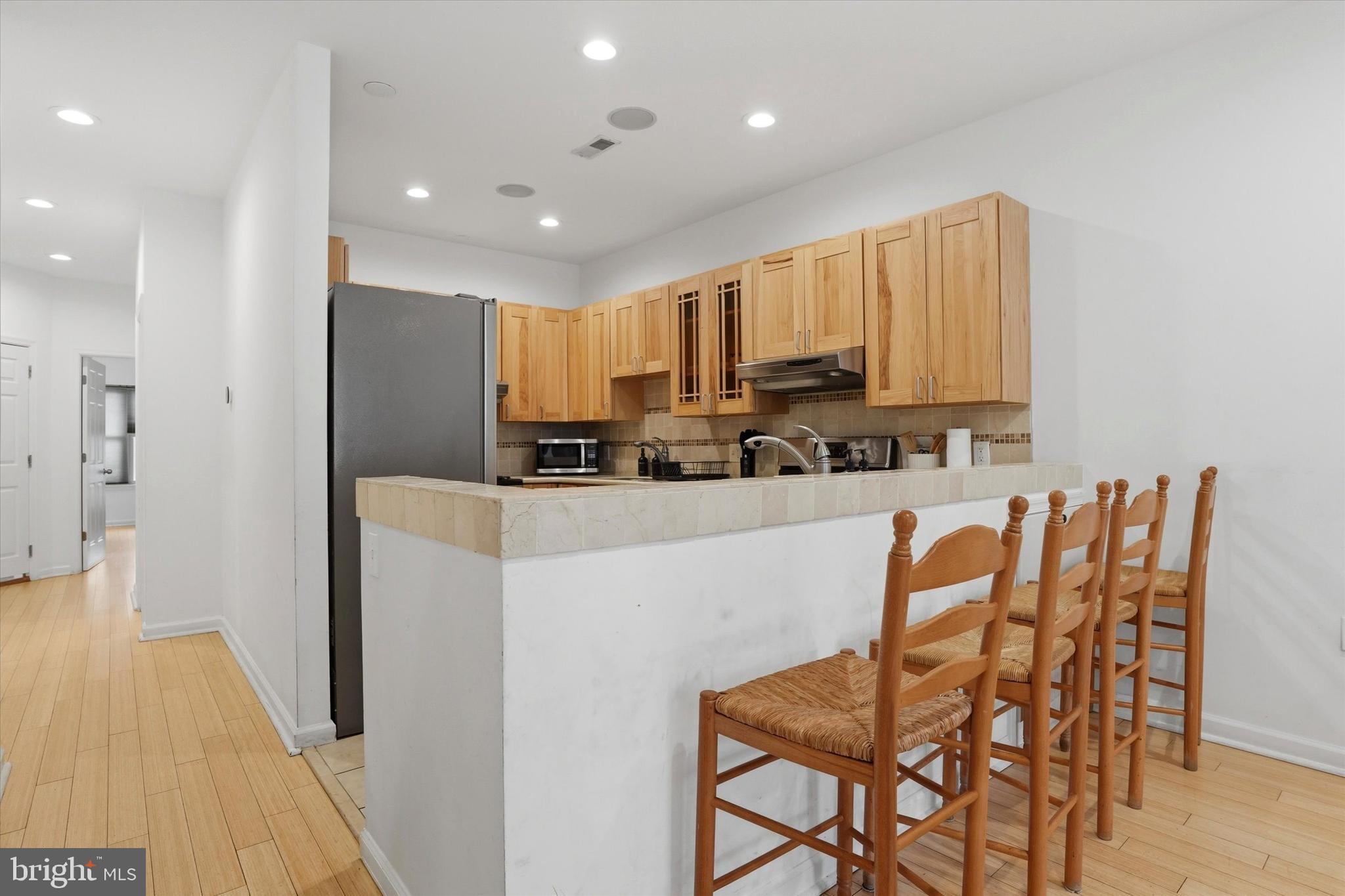 NORTHERN LIBERTIES - Commercial Sale