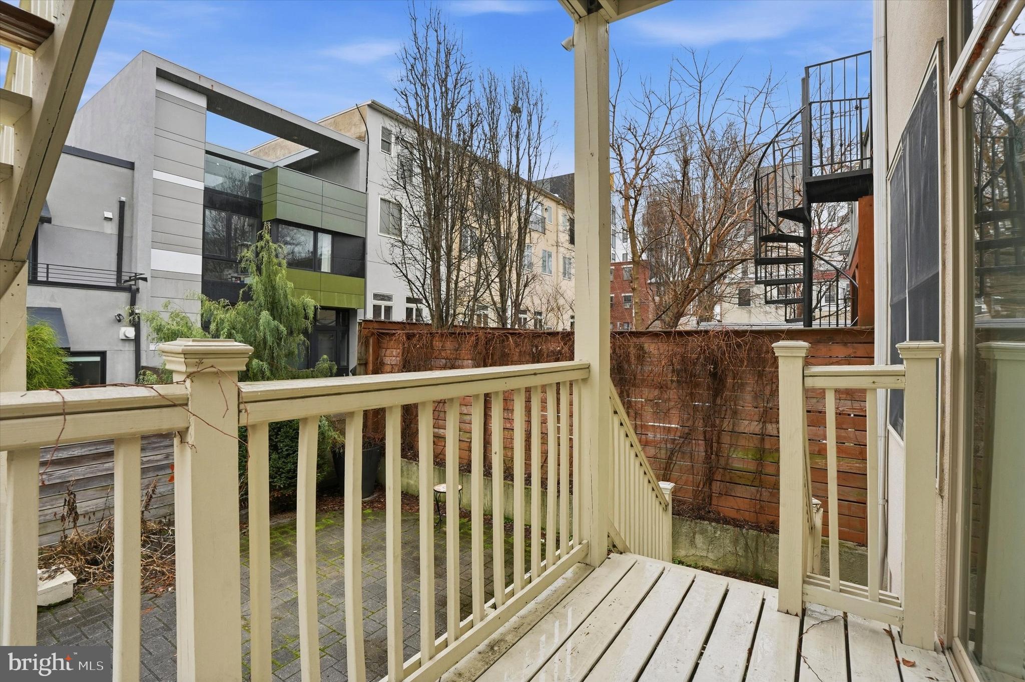 NORTHERN LIBERTIES - Commercial Sale