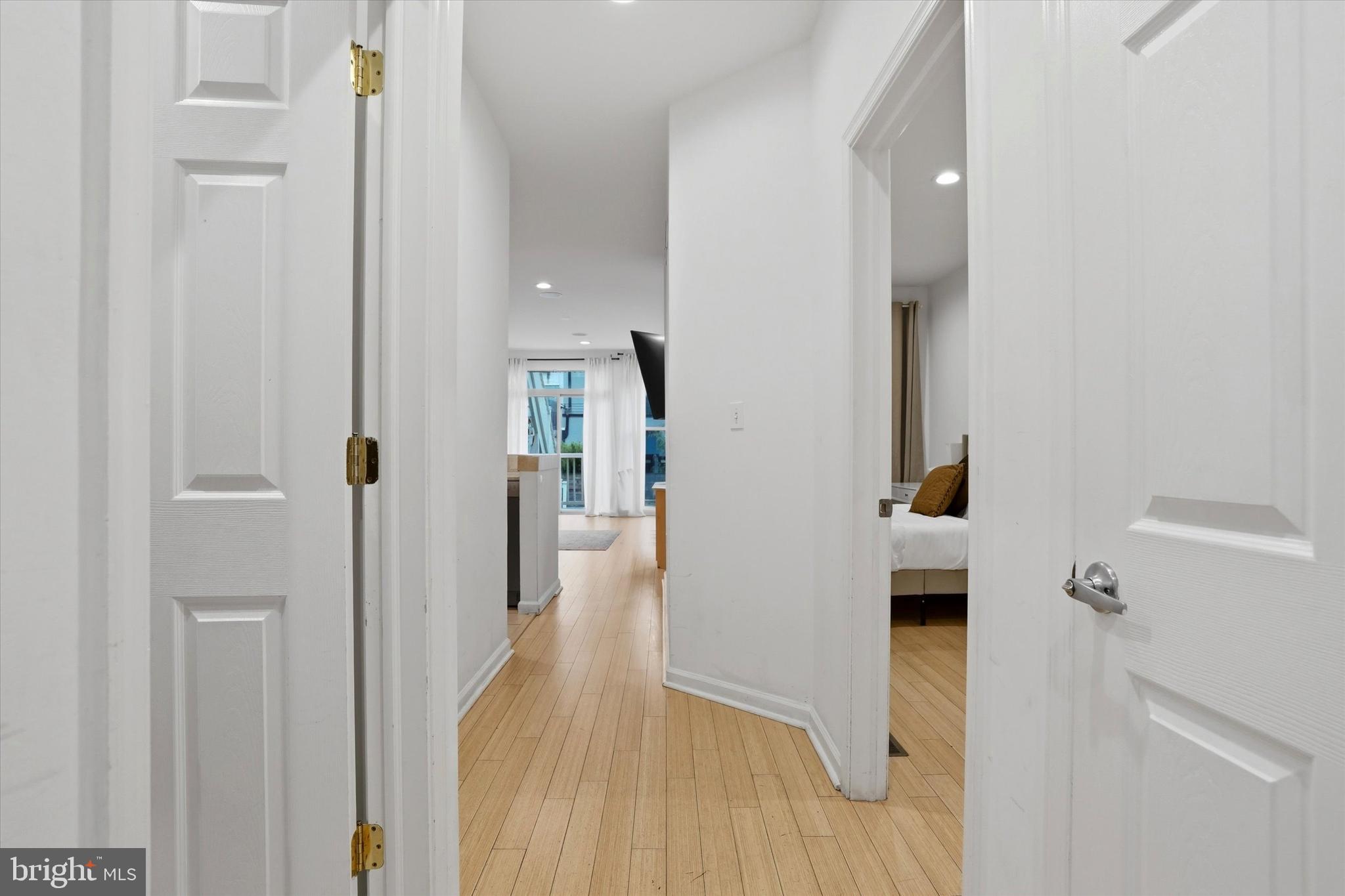 NORTHERN LIBERTIES - Commercial Sale