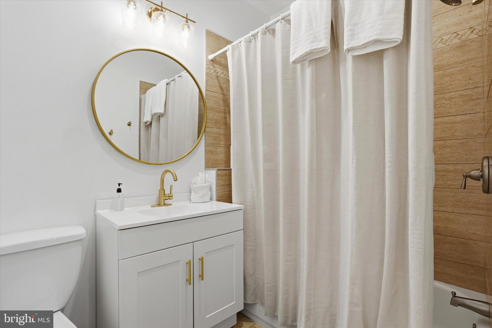 NORTHERN LIBERTIES - Commercial Sale