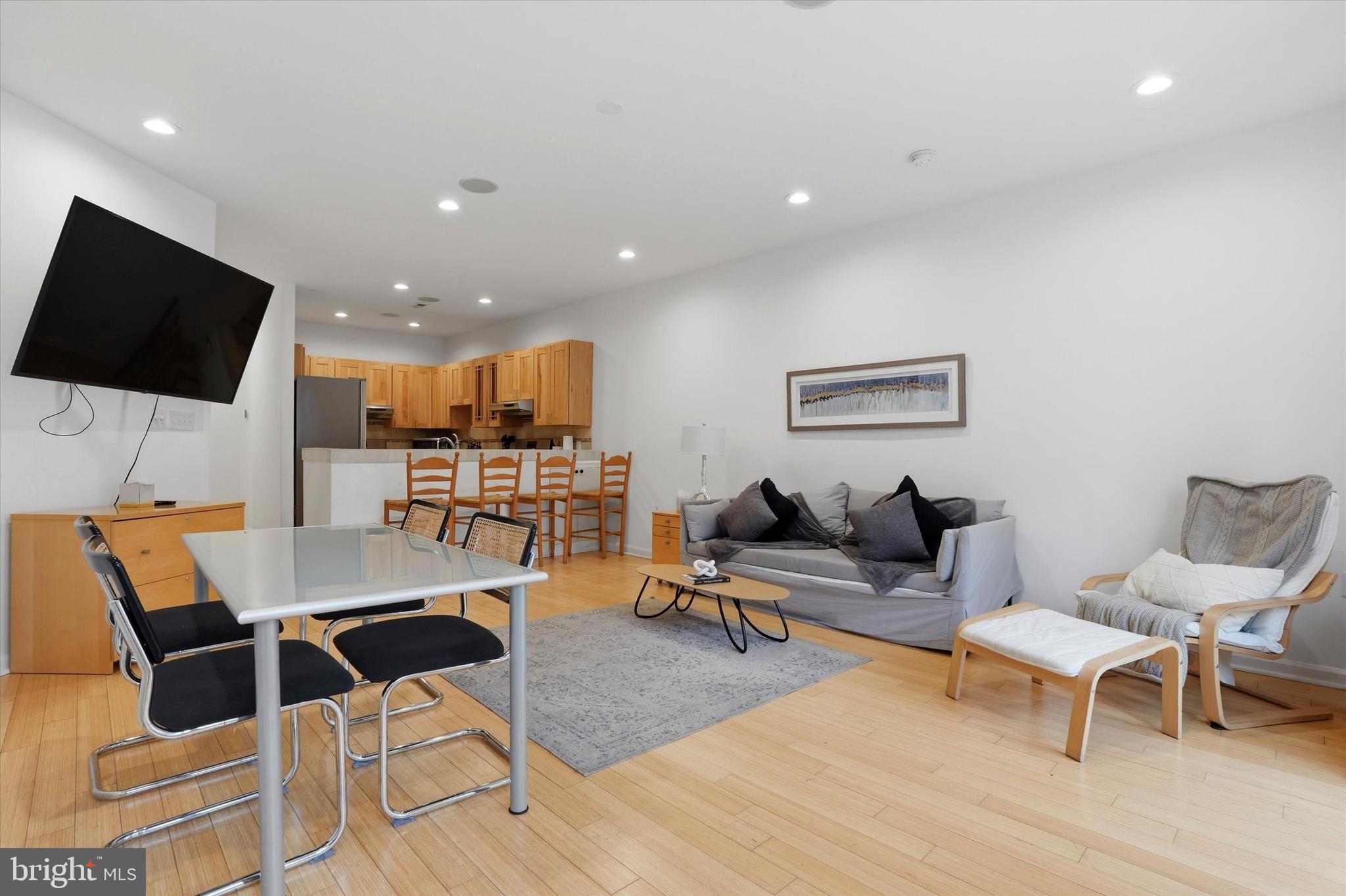 NORTHERN LIBERTIES - Commercial Sale